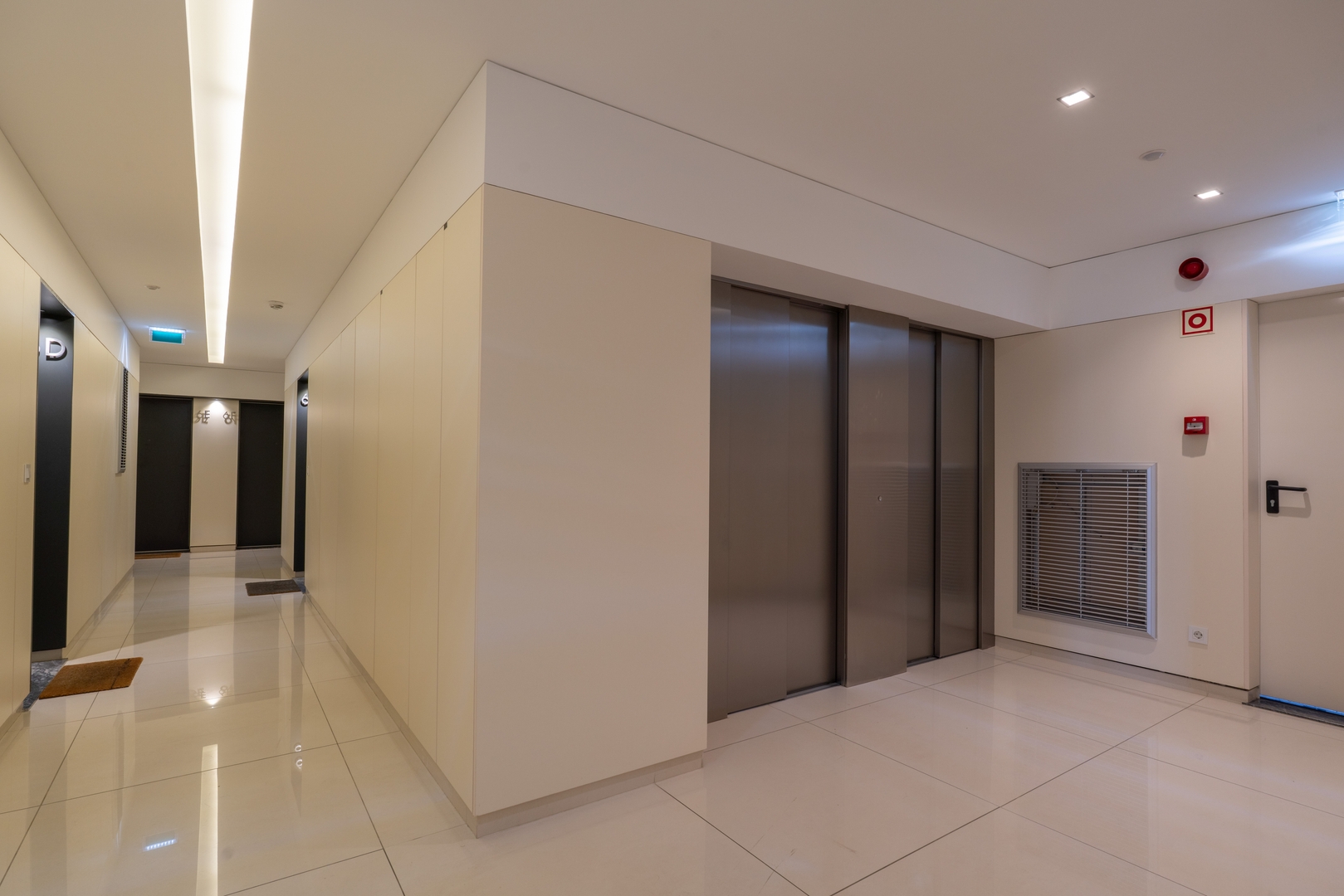 Stylish Home with Balcony & Garage by HostWise 33 Host Wise Booking