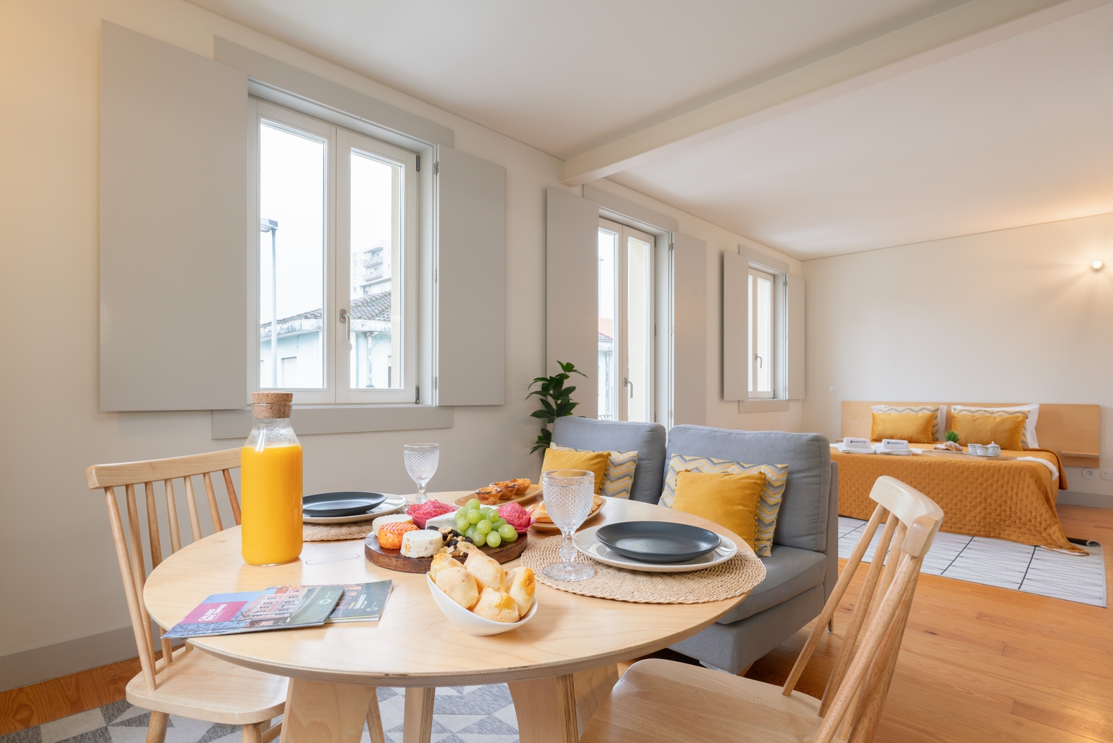 Studios & Spacious T4 with Garden by HostWise Host Wise Booking