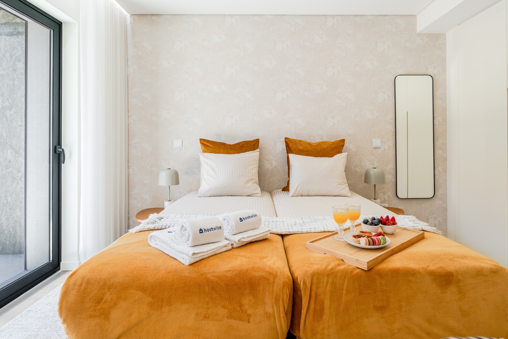 Stylish 2 Duplex & Patio Studio in Porto by HostWise 9 Host Wise Booking