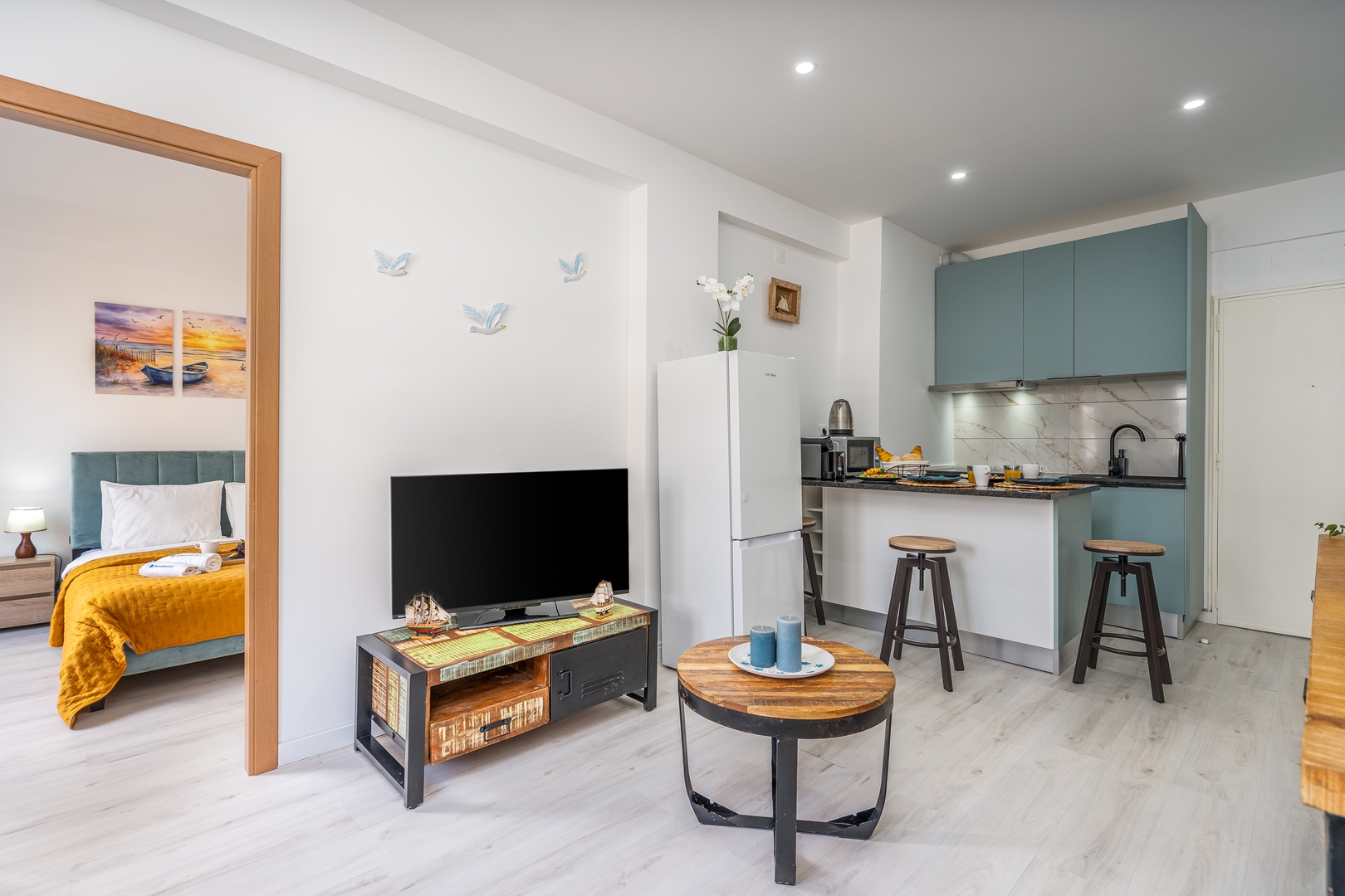 HostWise – Seaside Escape with Balcony 14 Host Wise Booking