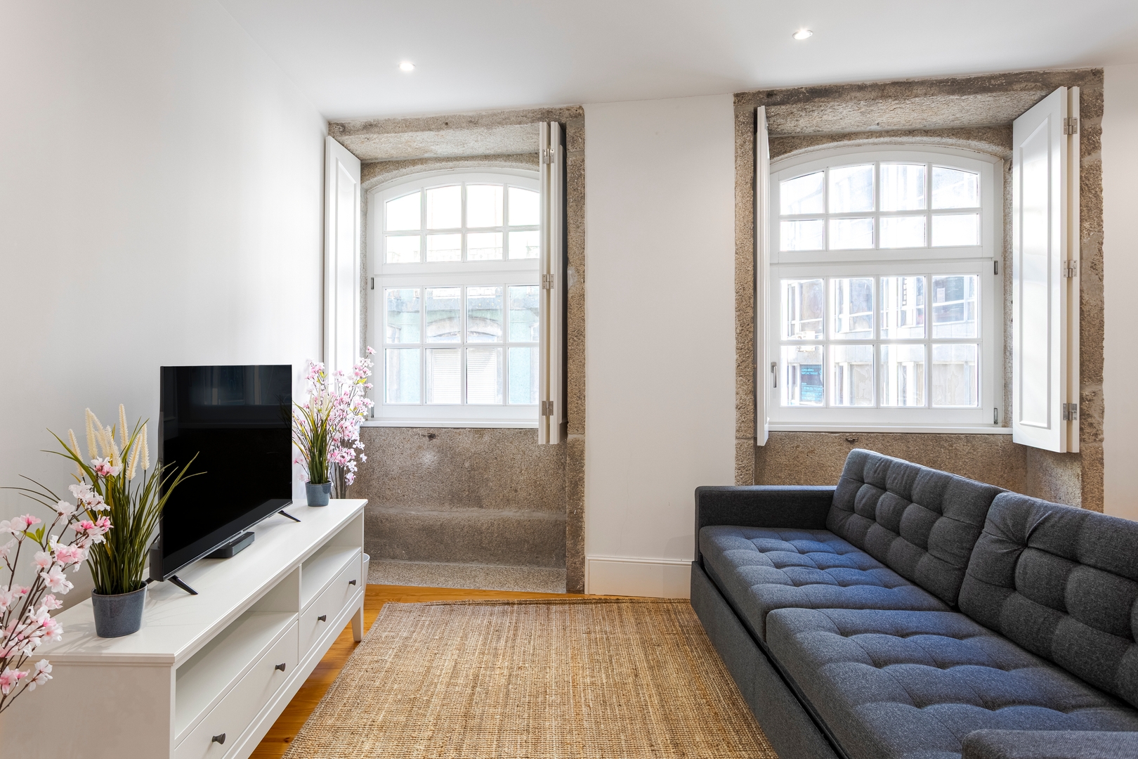 Modern & Trendy Flat by HostWise 10 Host Wise Booking