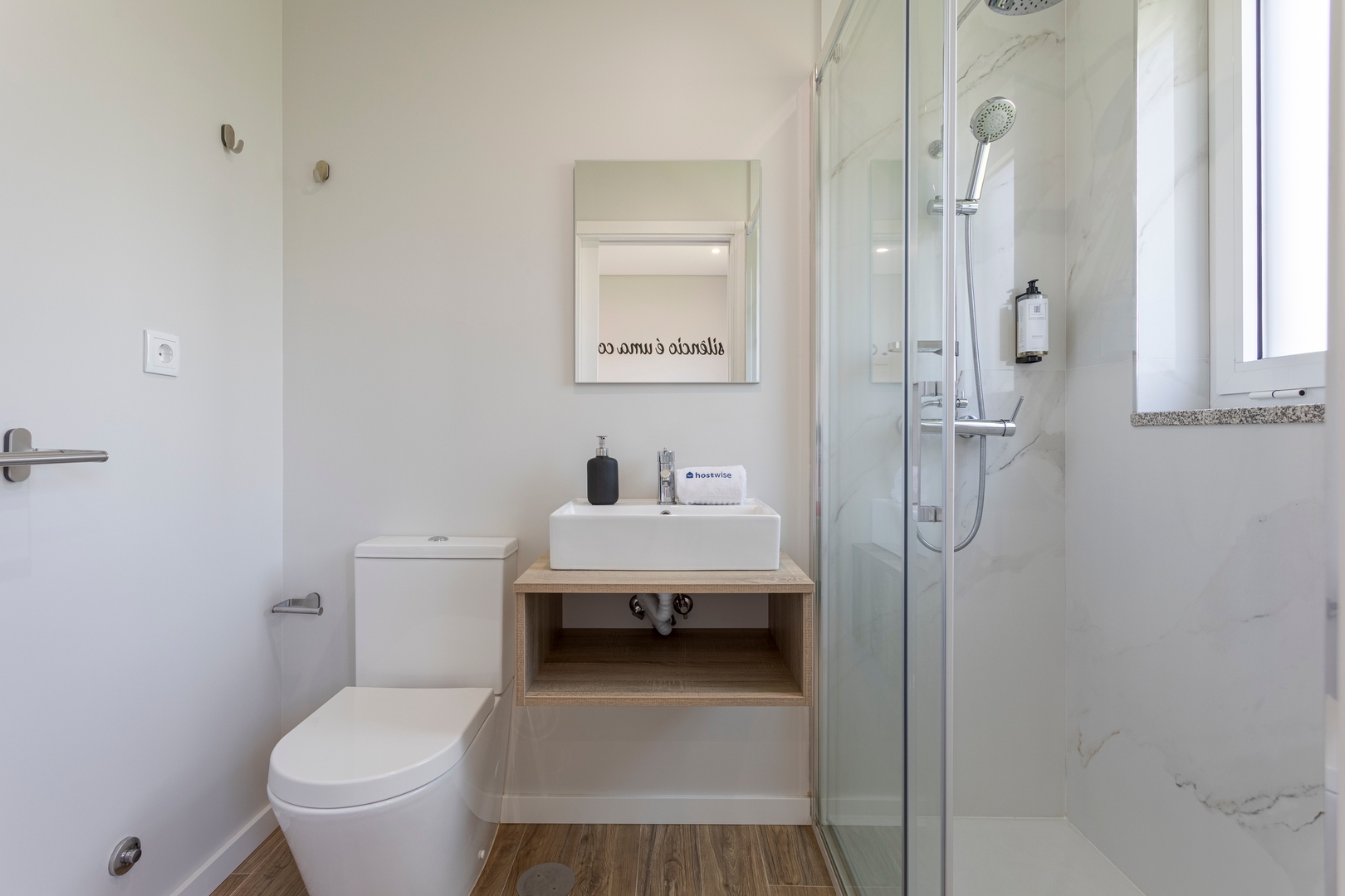 HostWise - 10BR Douro Villa with Pool 52 Host Wise Booking