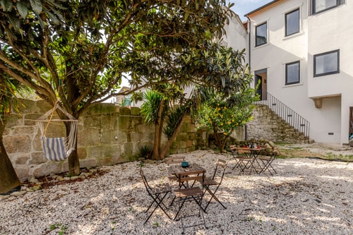 Cozy Urban Flat by HostWise Host Wise Booking
