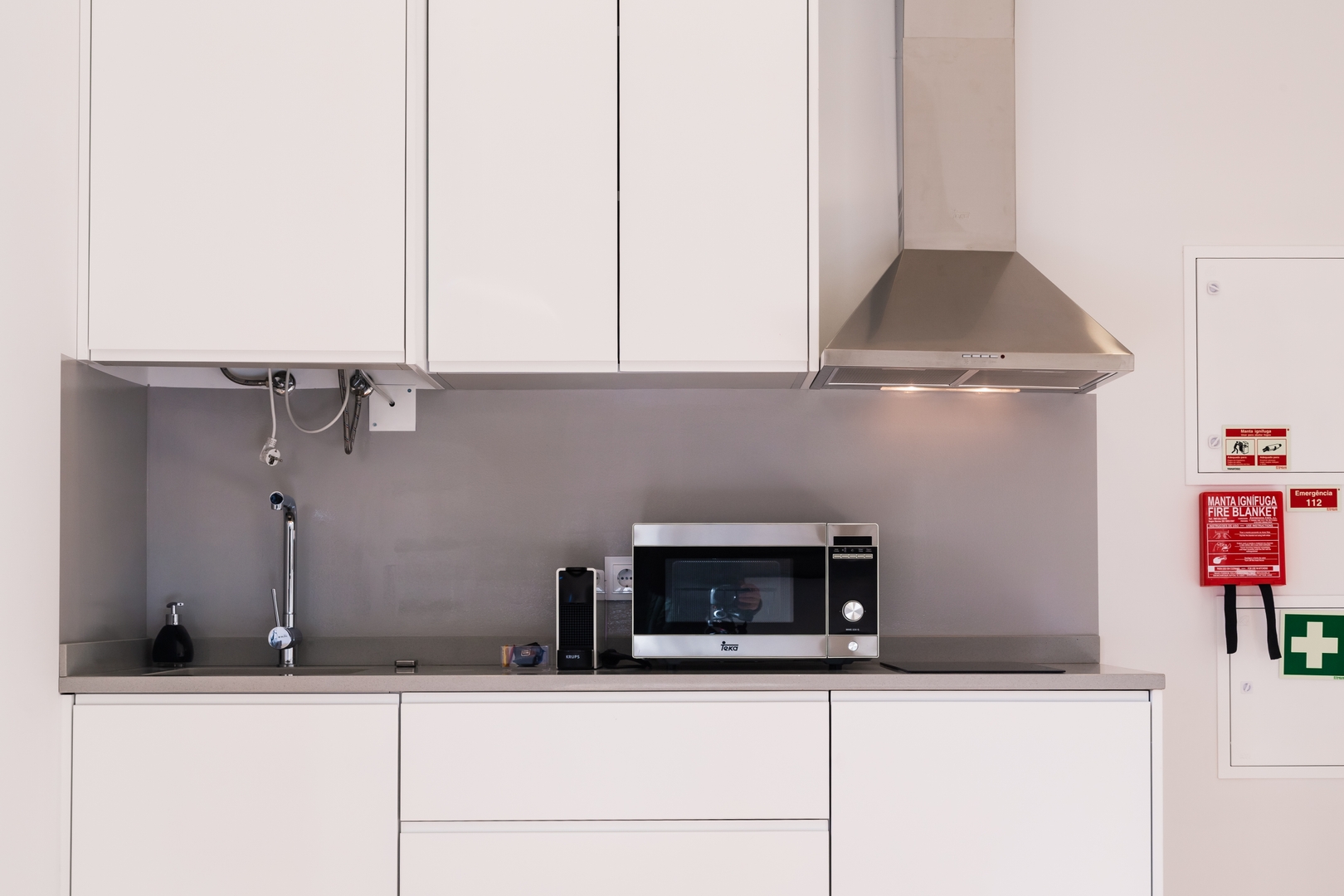 Central Apartments Stay Near Clérigos by HostWise 88 Host Wise Booking