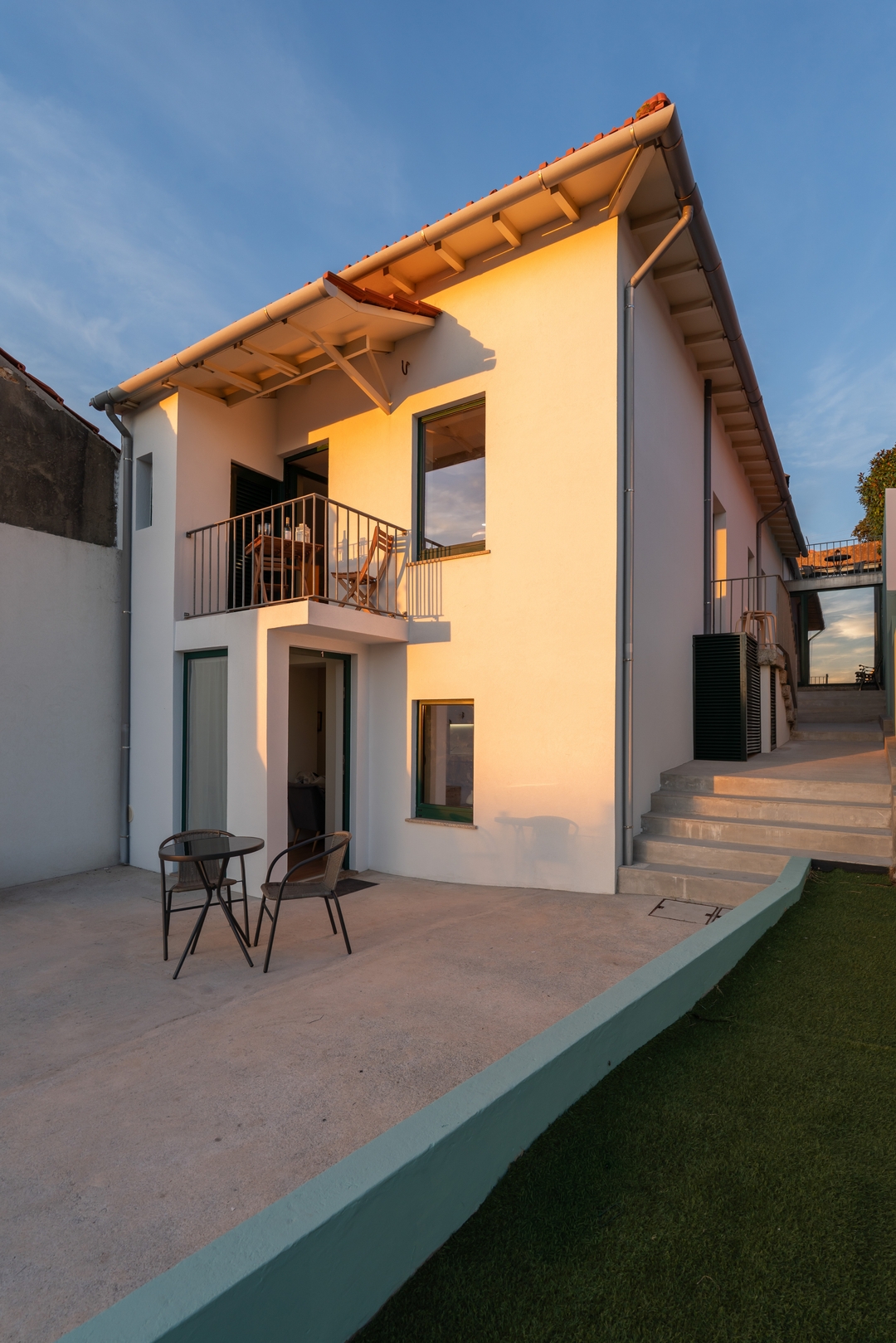 Seaside Balcony w/ Panoramic Sea Views by HostWise 13 Host Wise Booking