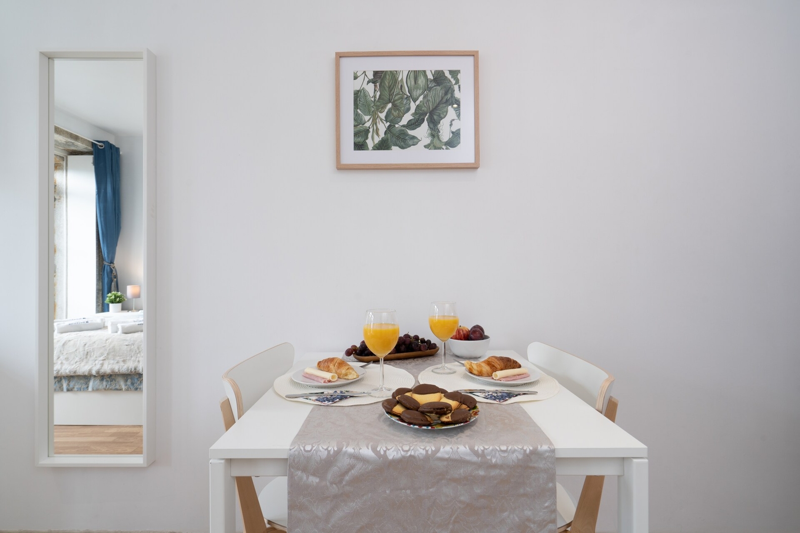 HostWise - Serene & Bright Studio 12 Host Wise Booking