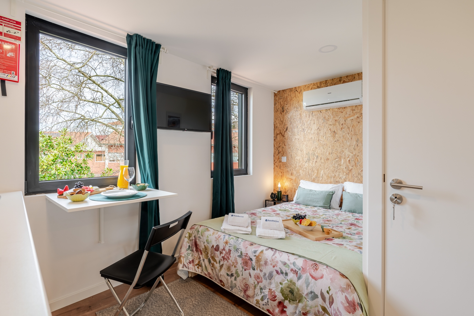 HostWise - Bright & Cozy Studio Host Wise Booking