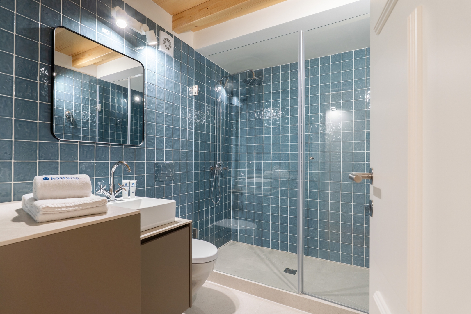 Spacious & Family Flats by HostWise 39 Host Wise Booking