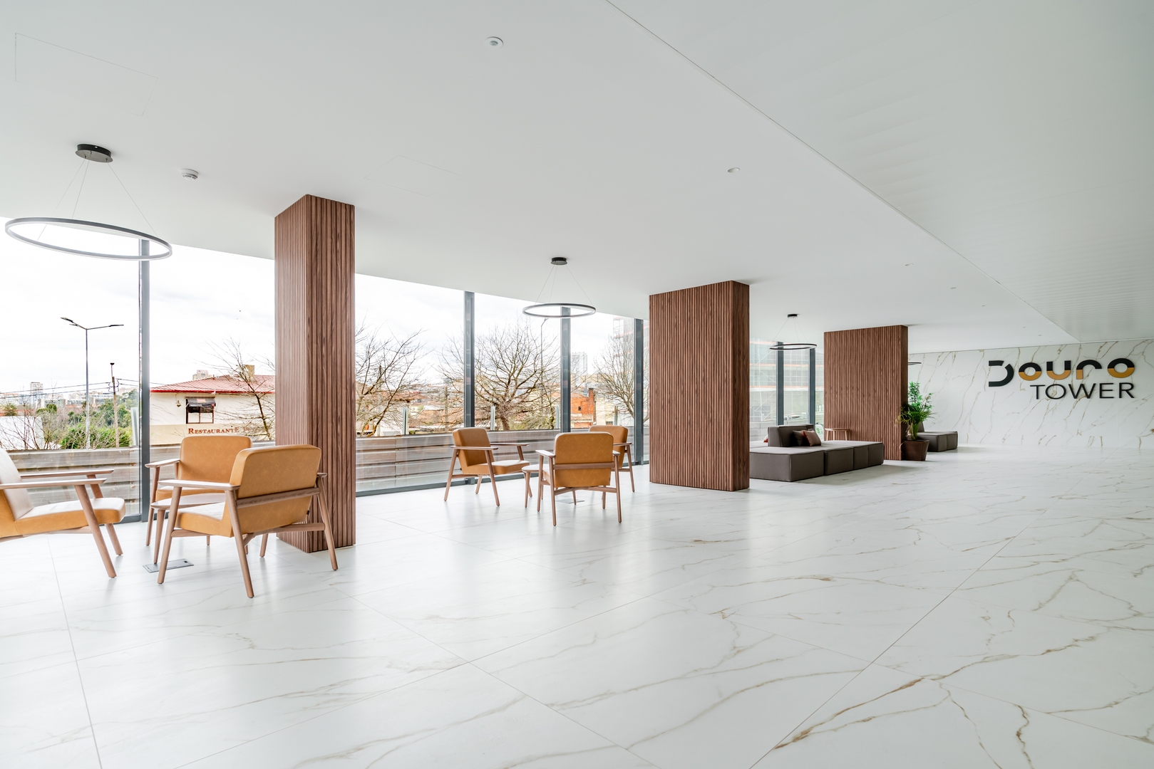HostWise - Modern Studio with Rooftop Pool 4 Host Wise Booking
