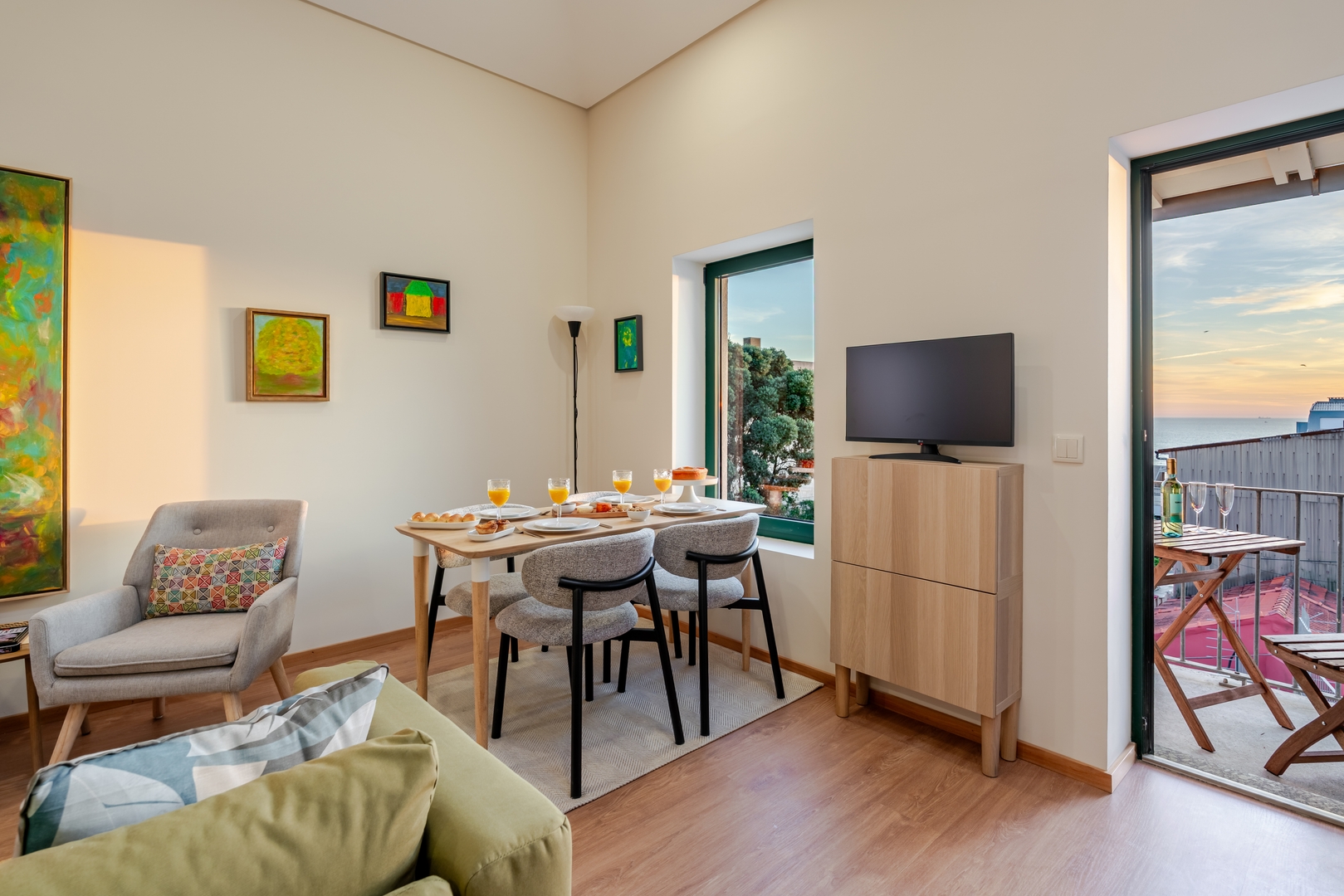 Sunlit Apartments in Foz do Douro by HostWise 82 Host Wise Booking