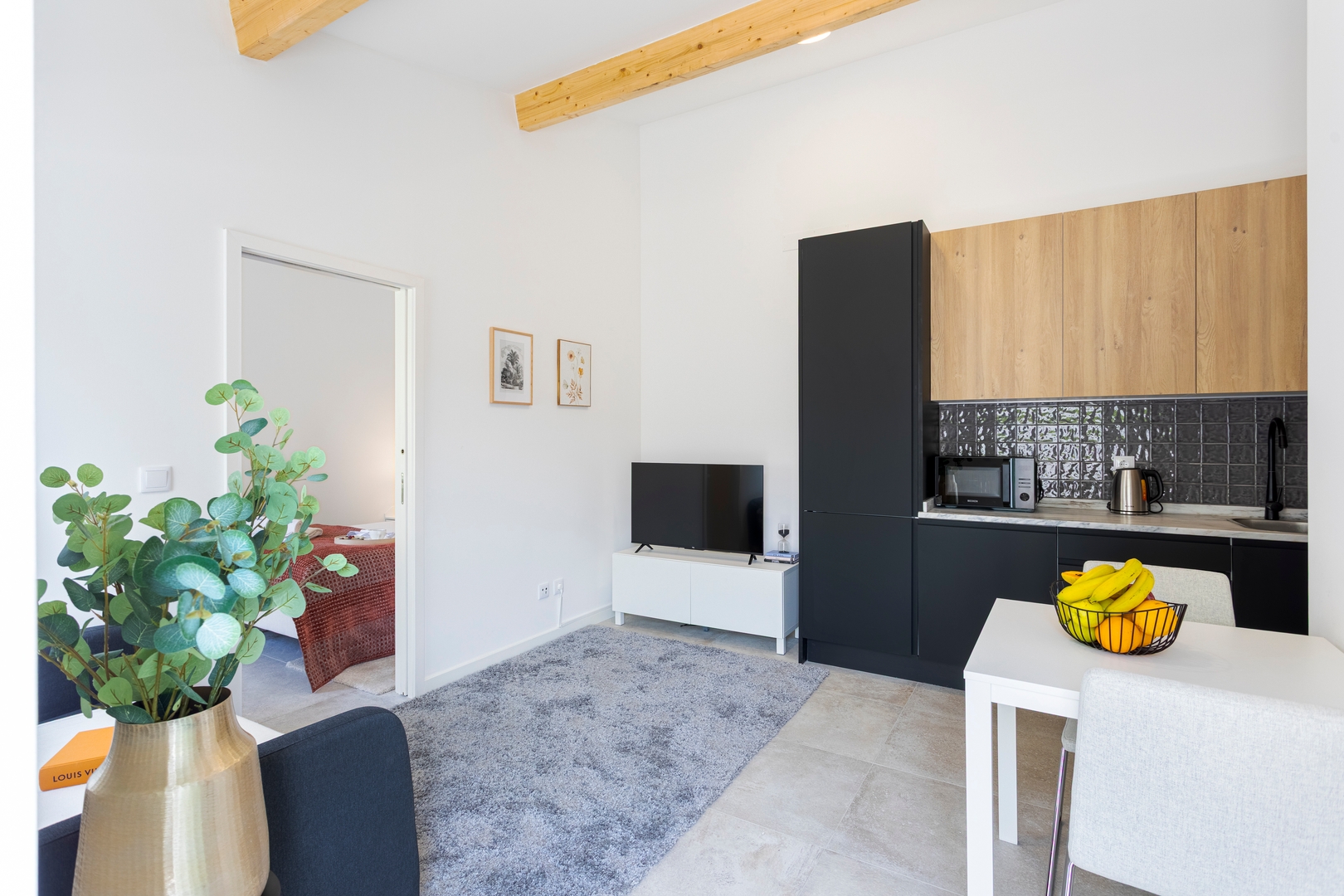 Bright Flat | Romantic Escape by HostWise 4 Host Wise Booking