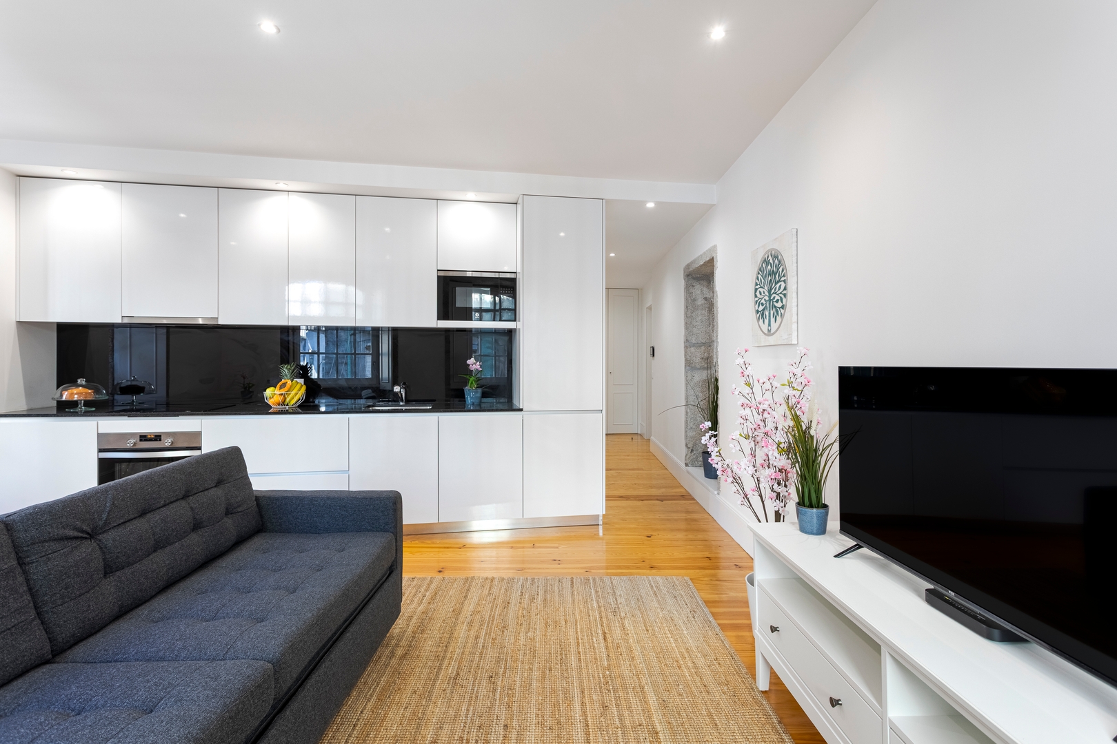 Modern & Trendy Flat by HostWise 17 Host Wise Booking