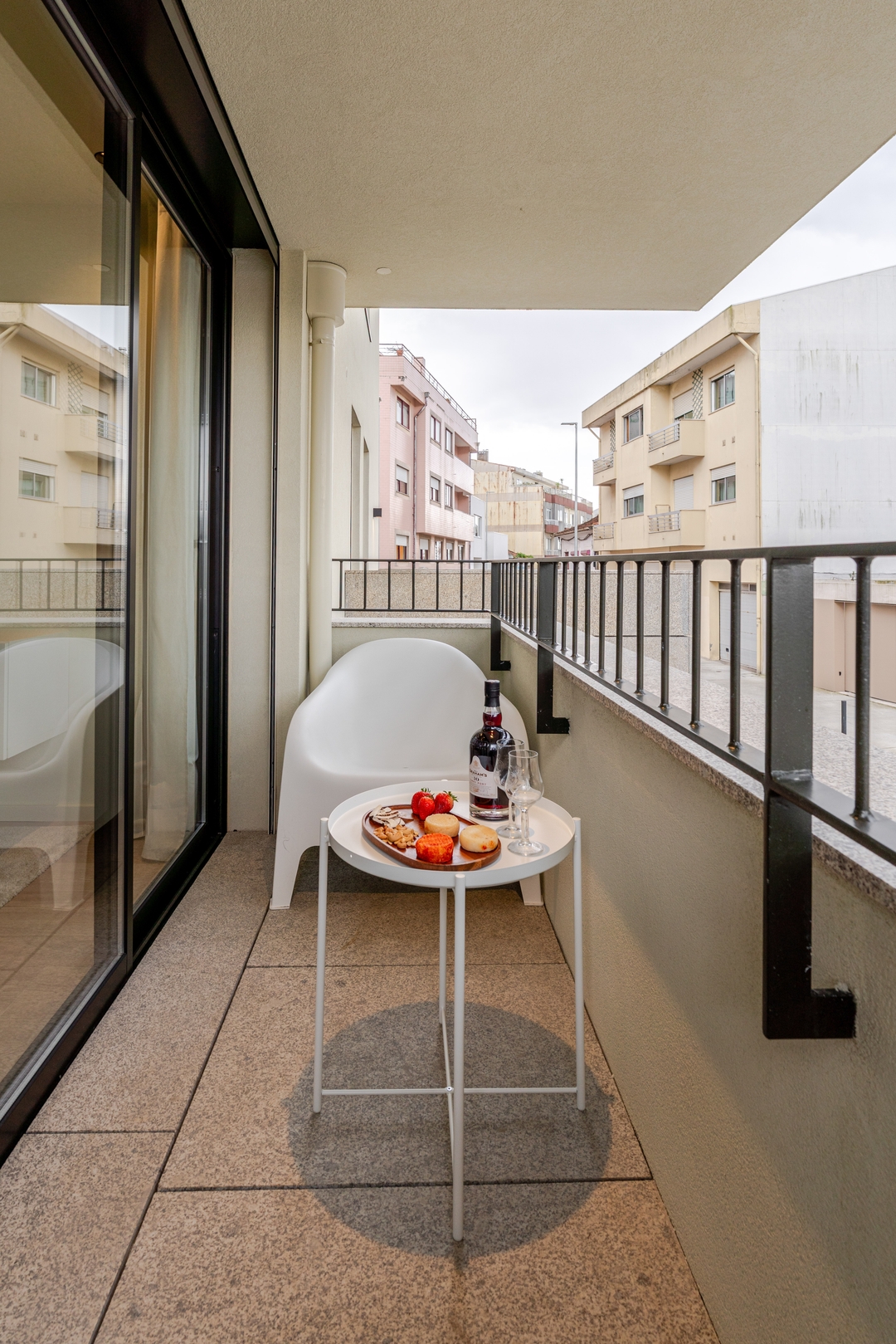 HostWise - Stylish Flat with Terrace & Garage 20 Host Wise Booking