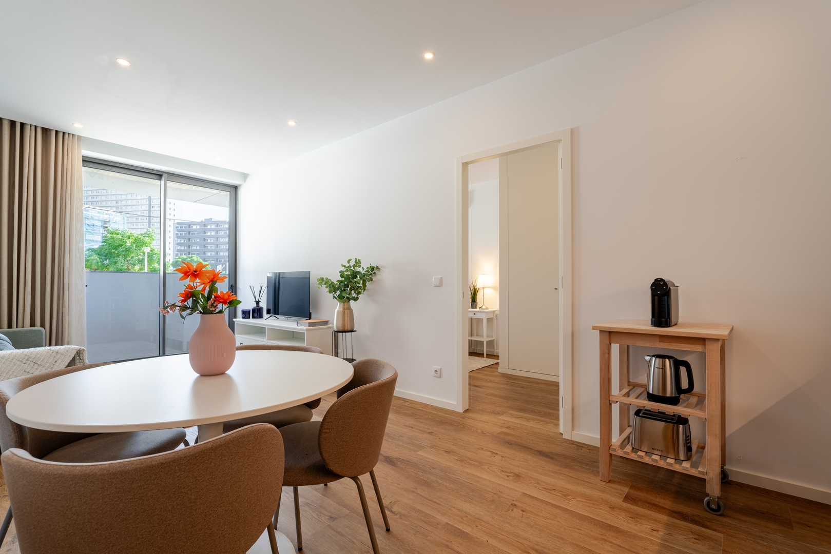 Sleek & Modern Flat w/ Private Garage by HostWise 20 Host Wise Booking