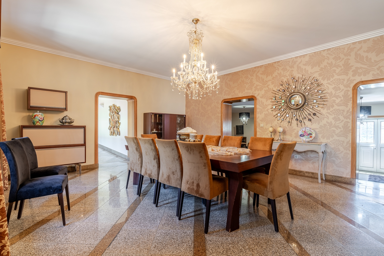 Classic Villa w/ Gym & Pool Access by HostWise 48 Host Wise Booking