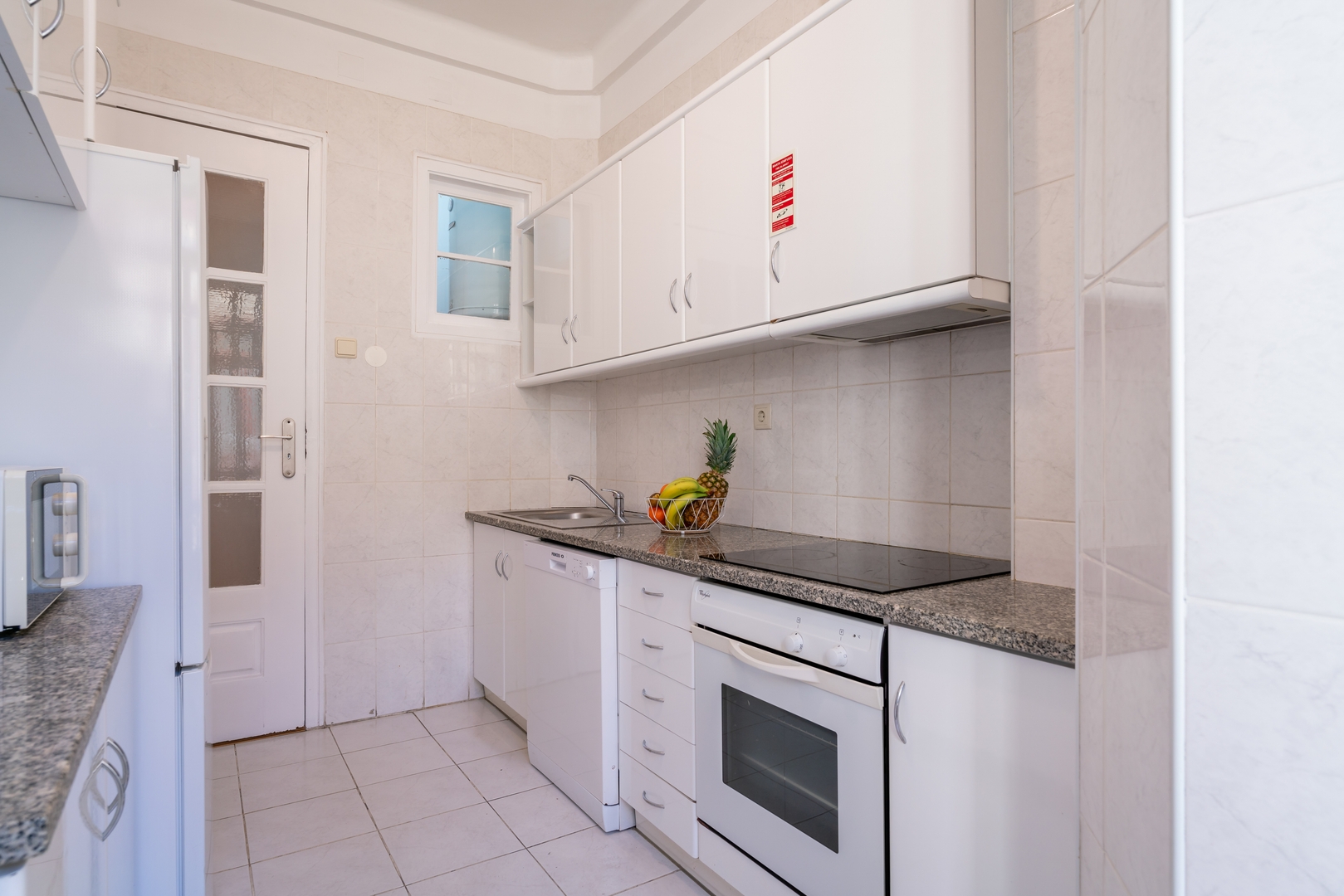 Host Wise - Roomy Restful Apartment w/ Balcony 22 Host Wise Booking