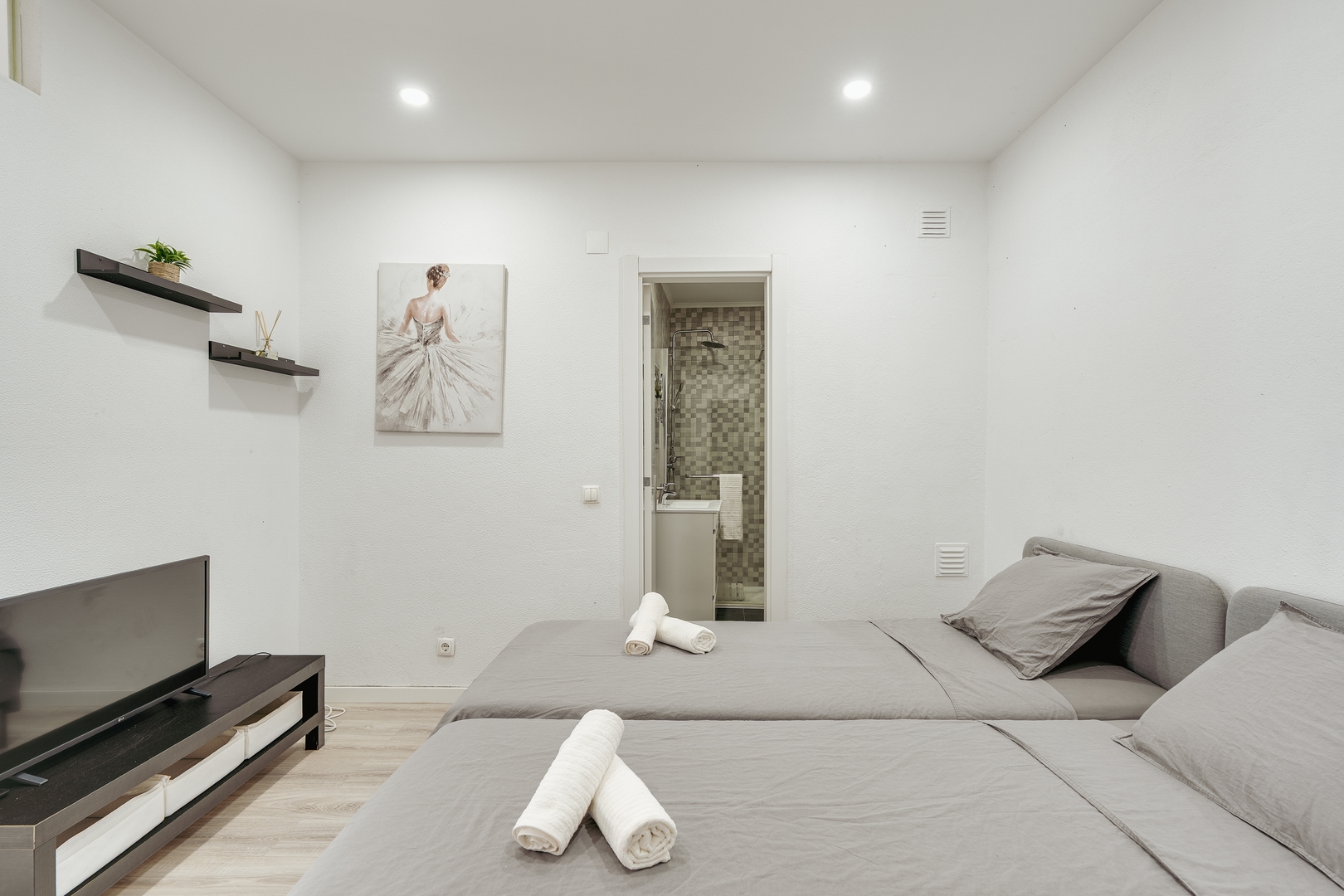 Sunny Flat w/ Jacuzzi & Balconies by Host Wise 5 Host Wise Booking