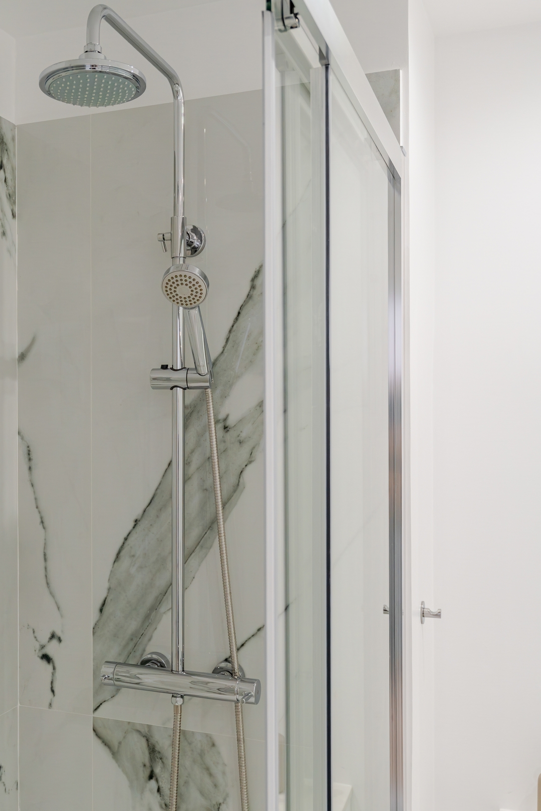 Elegant Studio w/ Balcony & Garage by HostWise 20 Host Wise Booking
