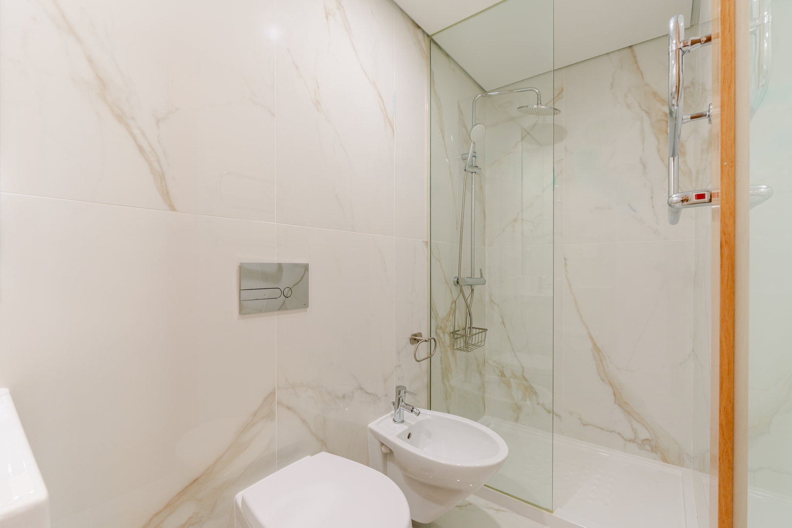 Sunlit Apartments in Foz do Douro by HostWise 28 Host Wise Booking