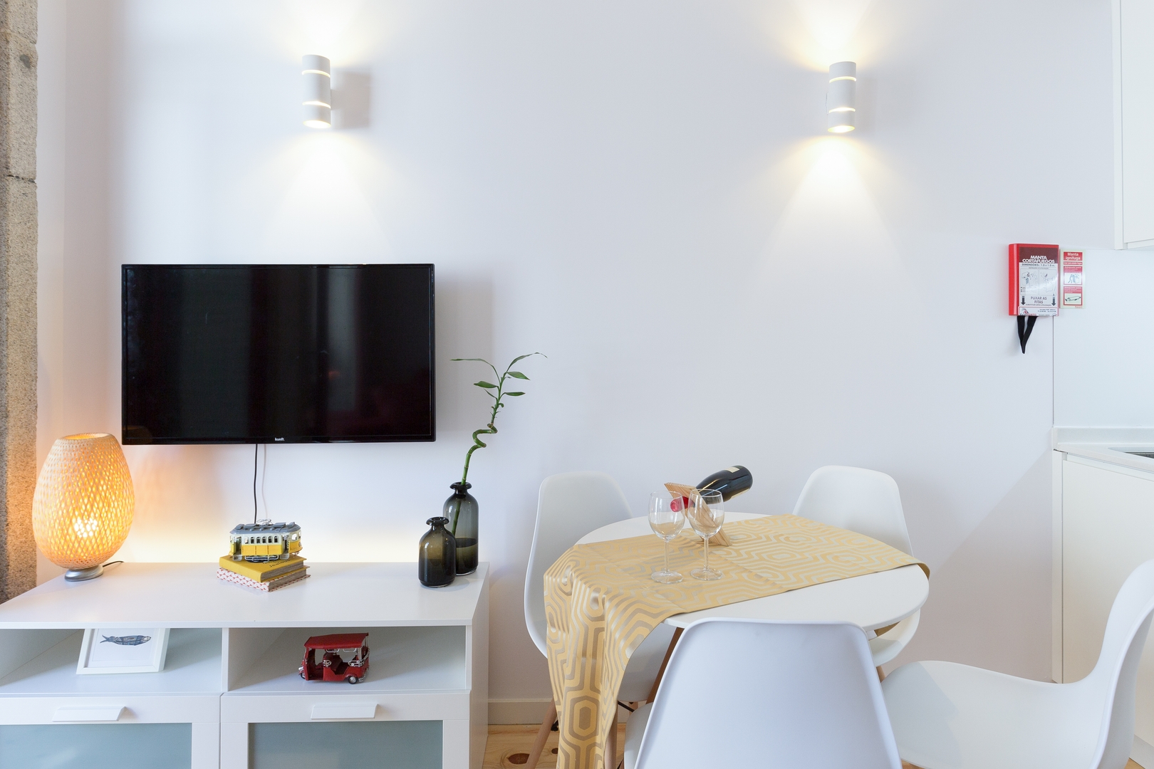 Lovely Flat w/ Jacuzzi & Terrace by HostWise 3 Host Wise Booking