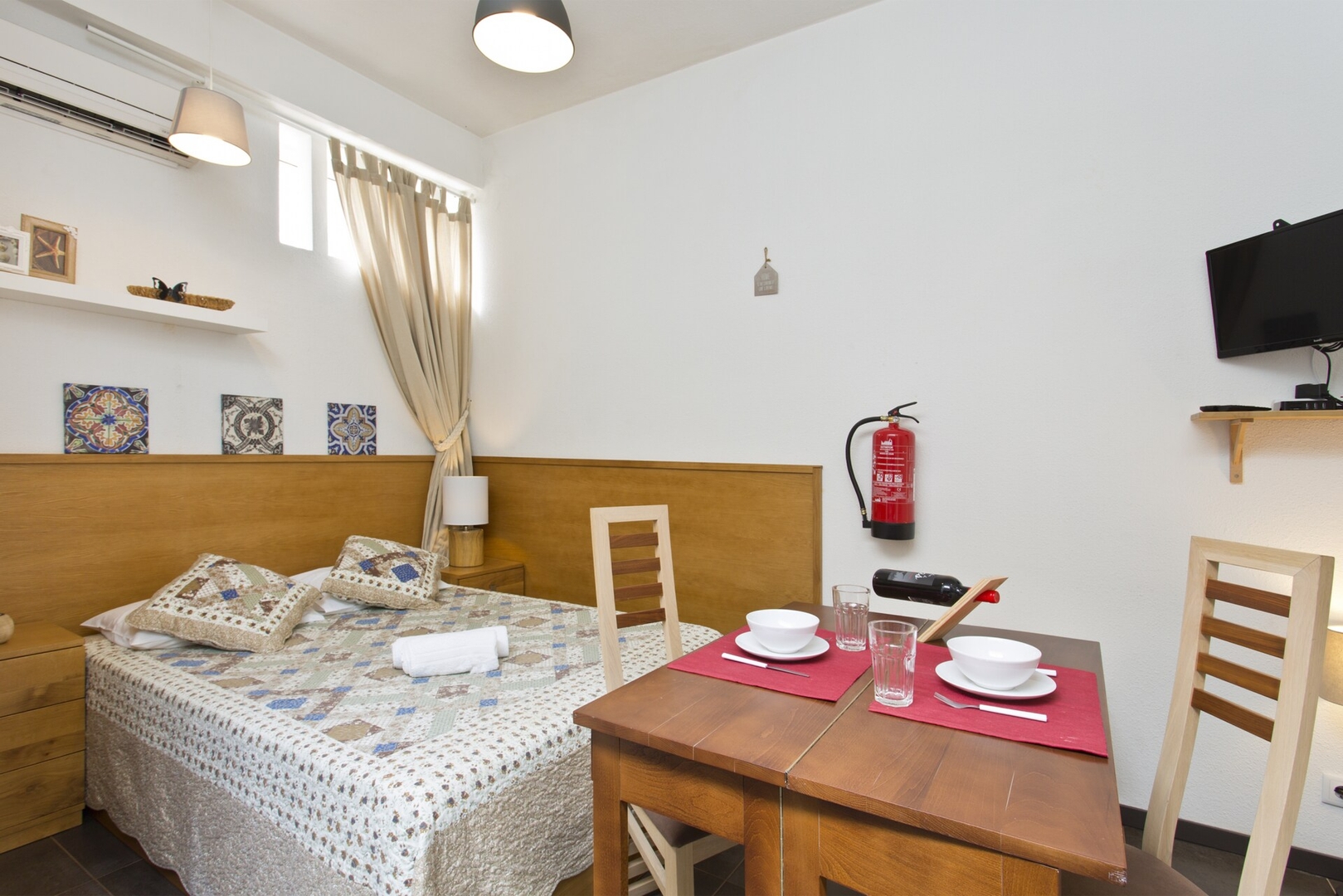 Host Wise - Cozy Quiet Flat | Trindade Station 0 Host Wise Booking