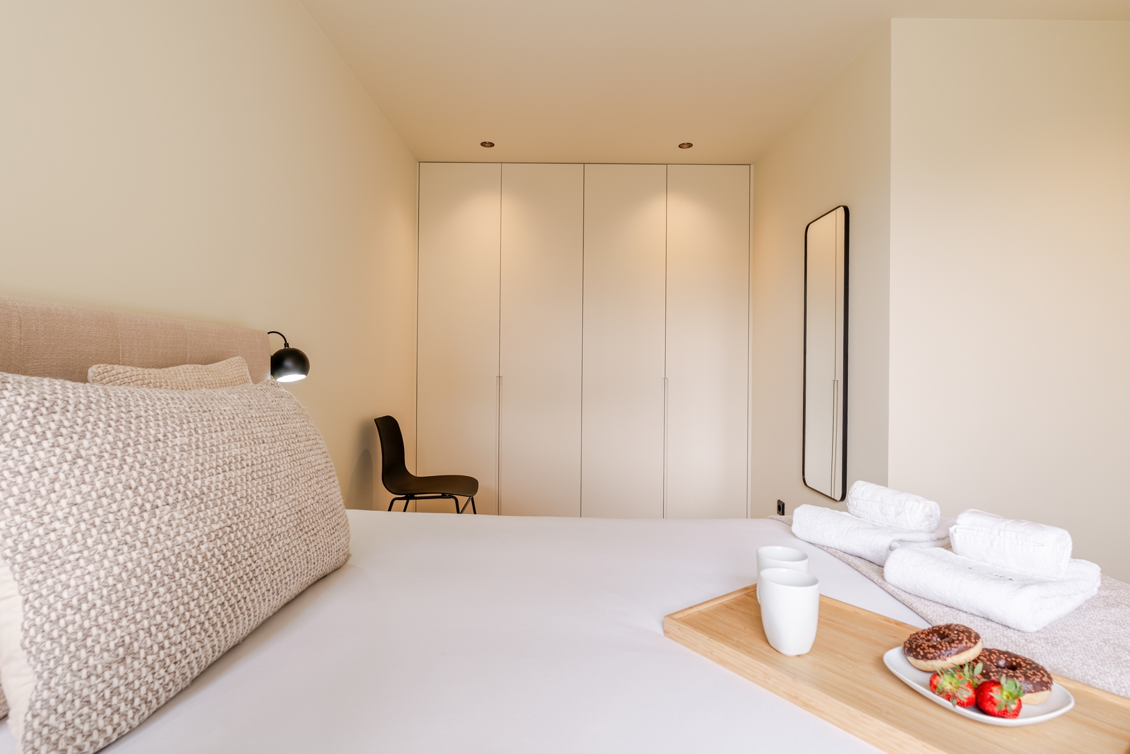 HostWise - Stylish Flat with Terrace & Garage 11 Host Wise Booking