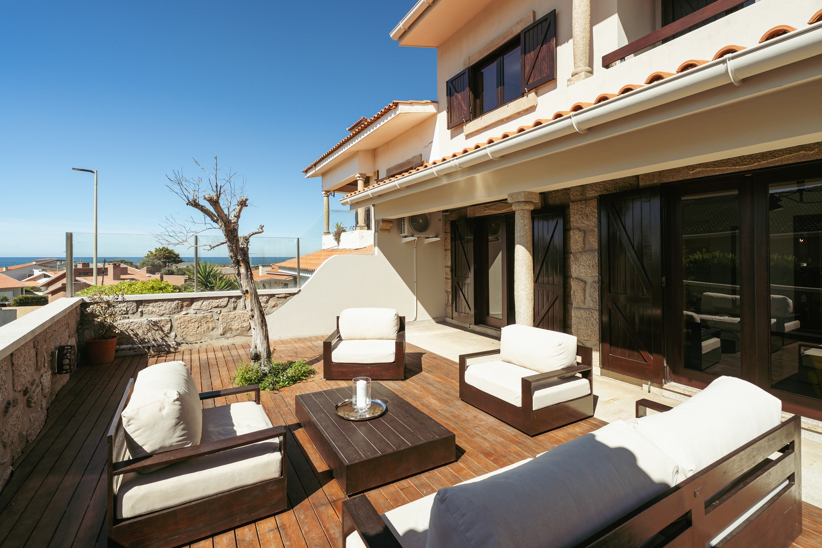 Beach Villa with Jacuzzi & Garage by HostWise 34 Host Wise Booking