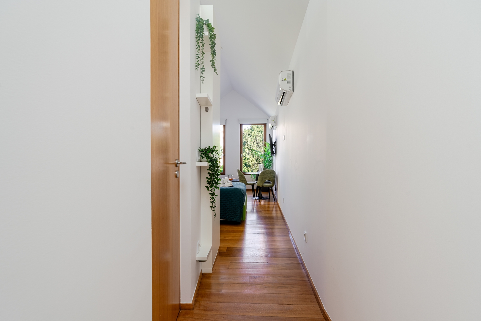 Modern & Cozy Studio by HostWise 21 Host Wise Booking