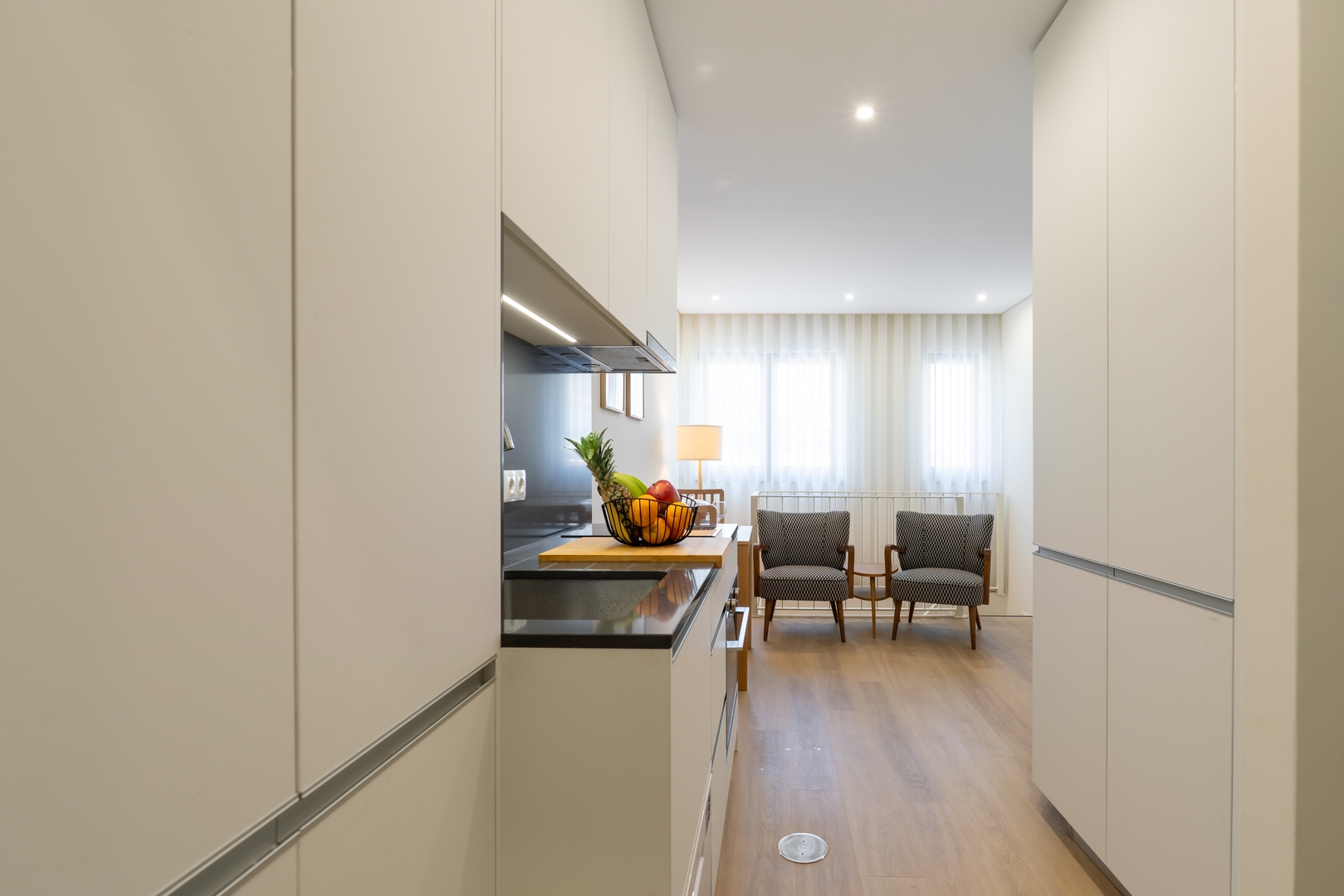 Stylish 2 Duplex & Patio Studio in Porto by HostWise 28 Host Wise Booking