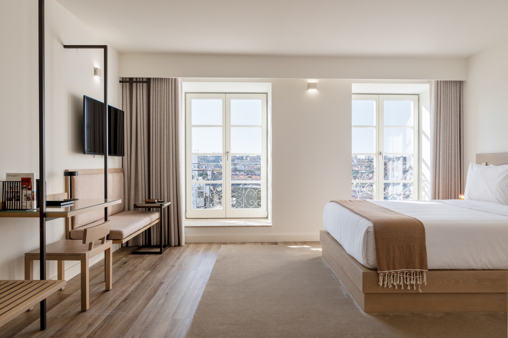 Host Wise - Fervença Boutique Palace 6 9 Host Wise Booking