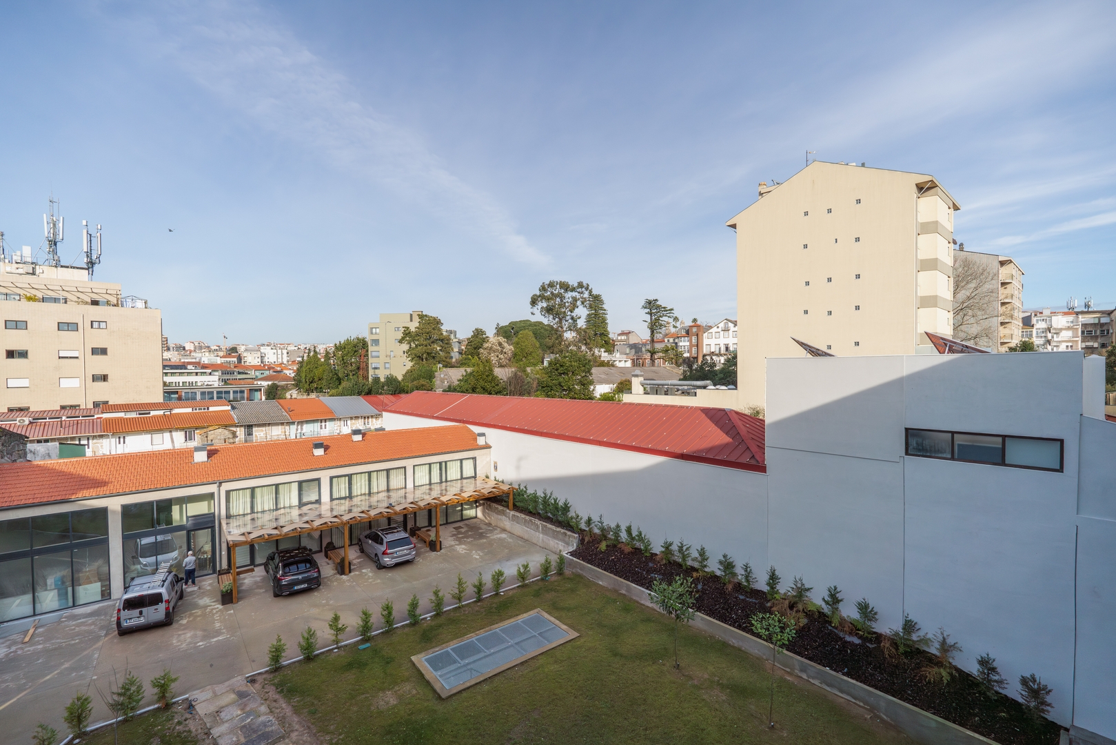 Host Wise - Stylish Studio in Porto Downtown 20 Host Wise Booking