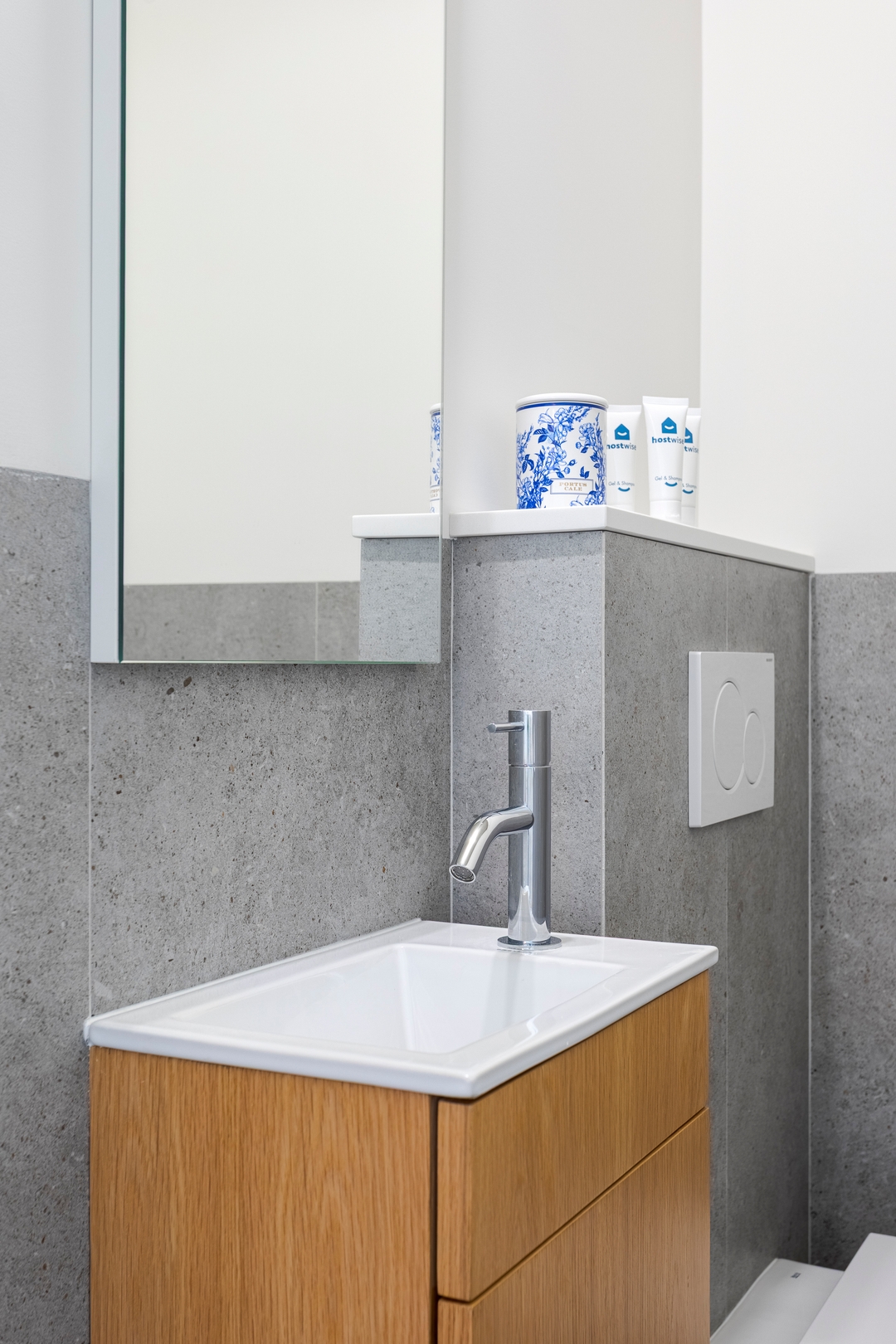 Bright, Premium & Pet Friendly Flat by HostWise 32 Host Wise Booking