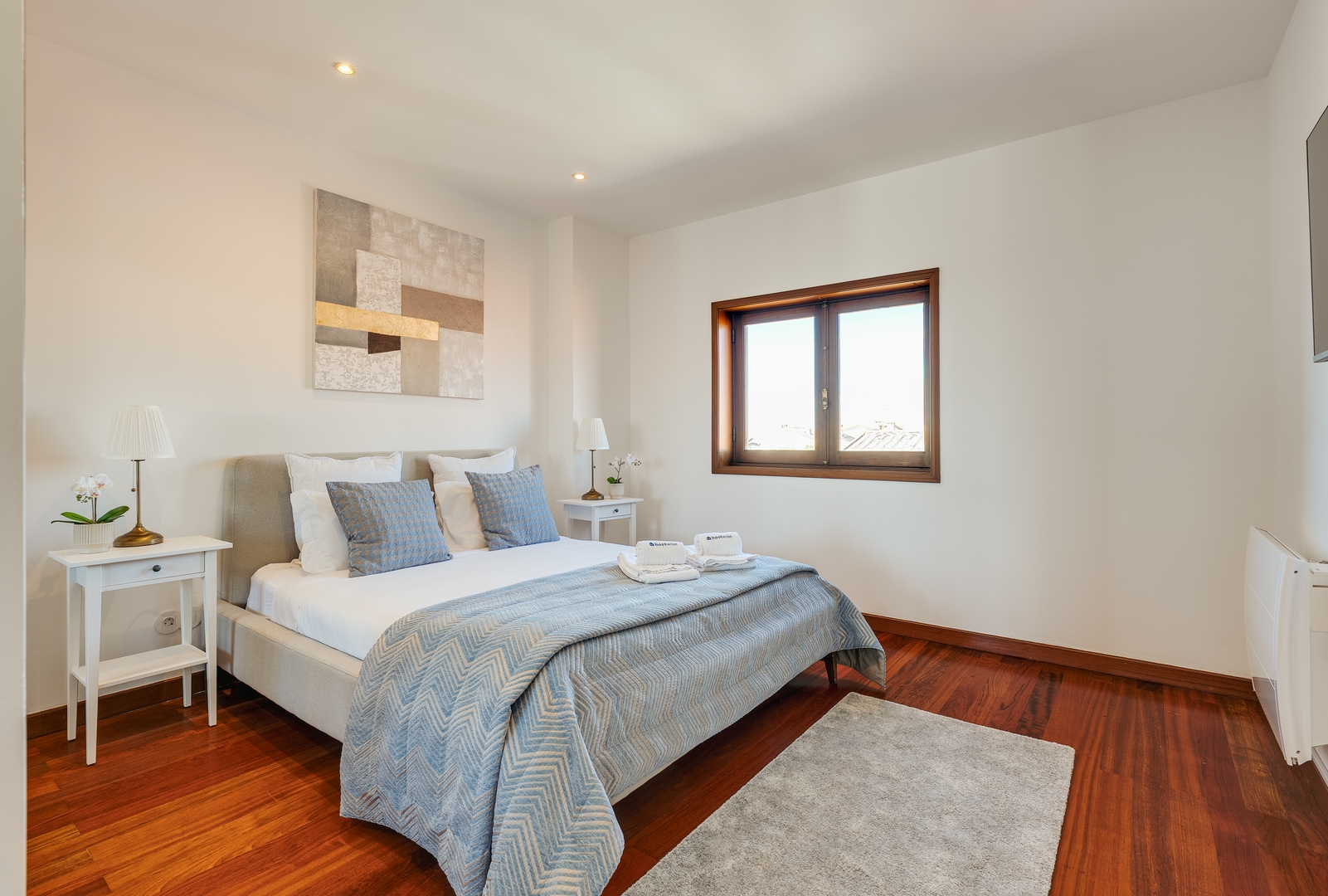 Beach Villa with Jacuzzi & Garage by HostWise 3 Host Wise Booking