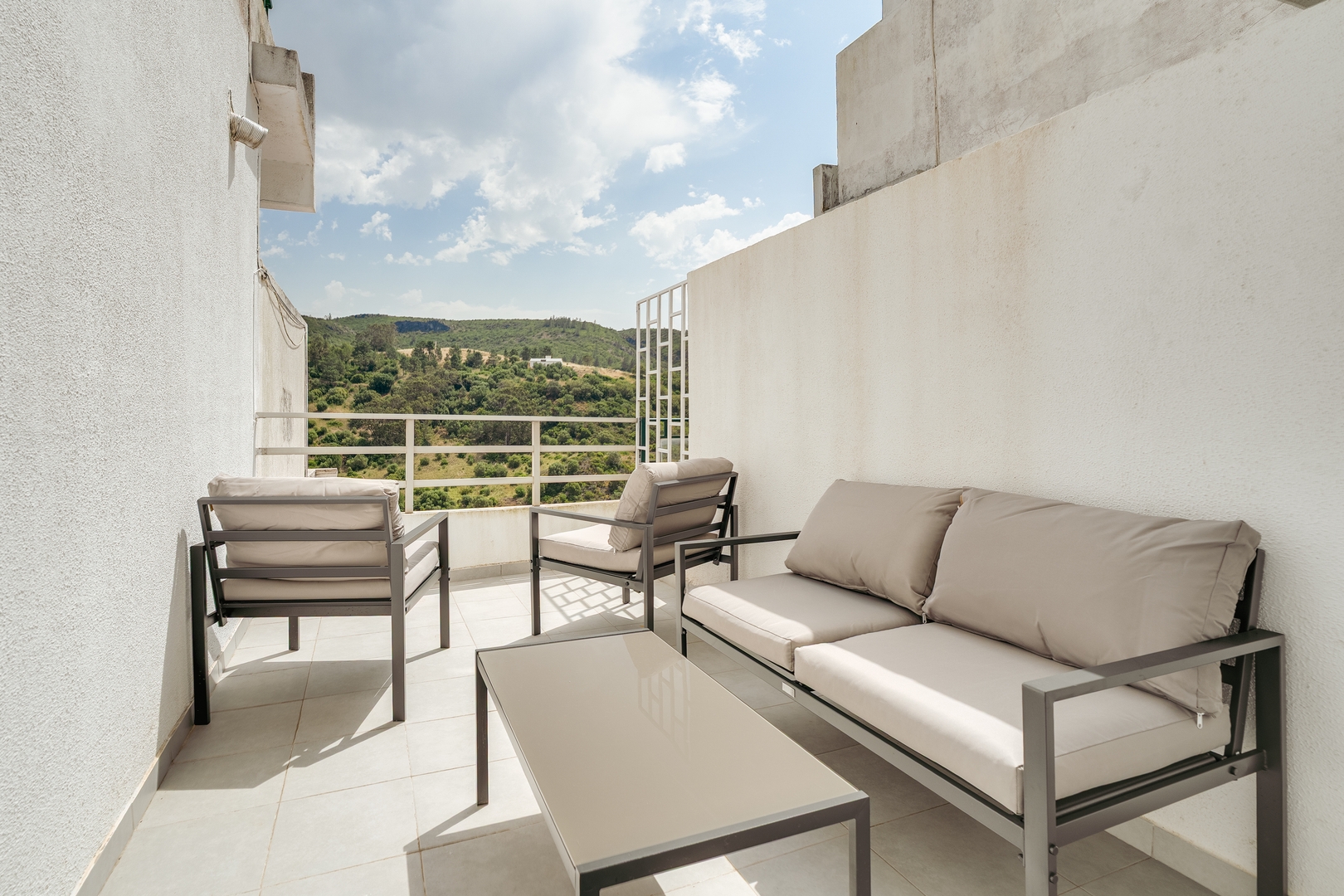 Sunny Flat w/ Jacuzzi & Balconies by Host Wise 4 Host Wise Booking