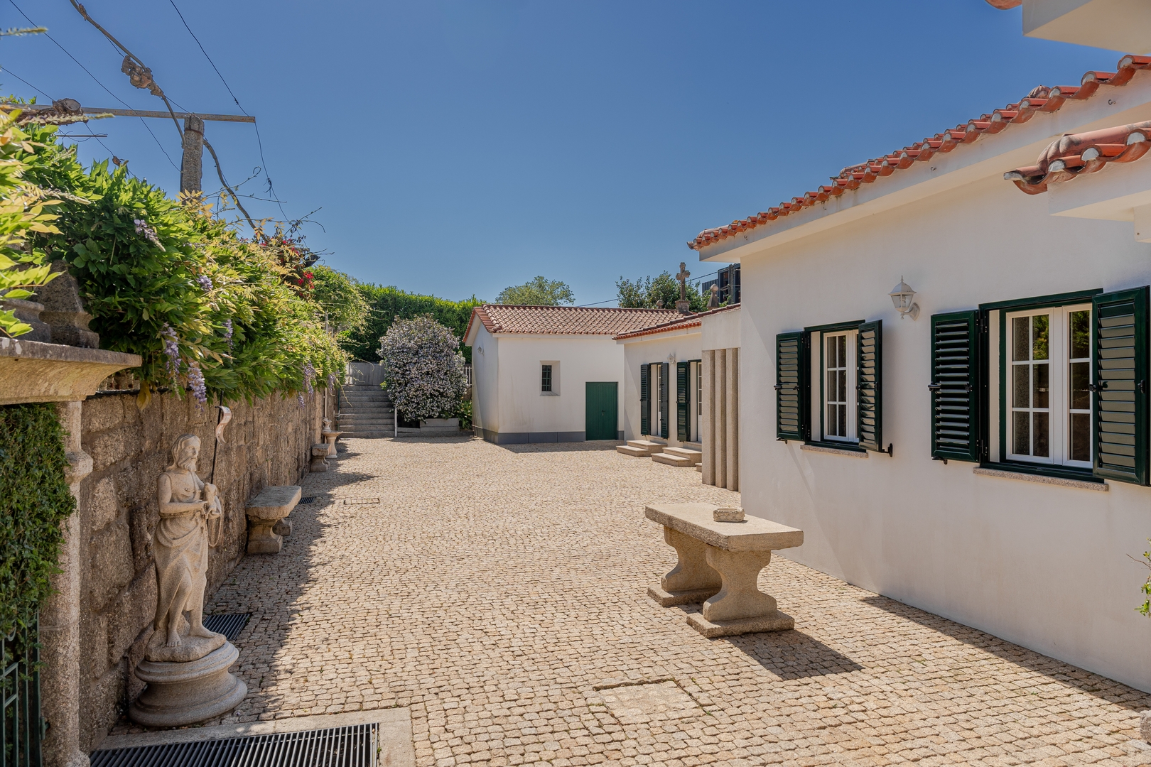 Classic Villa w/ Gym & Pool Access by HostWise 41 Host Wise Booking