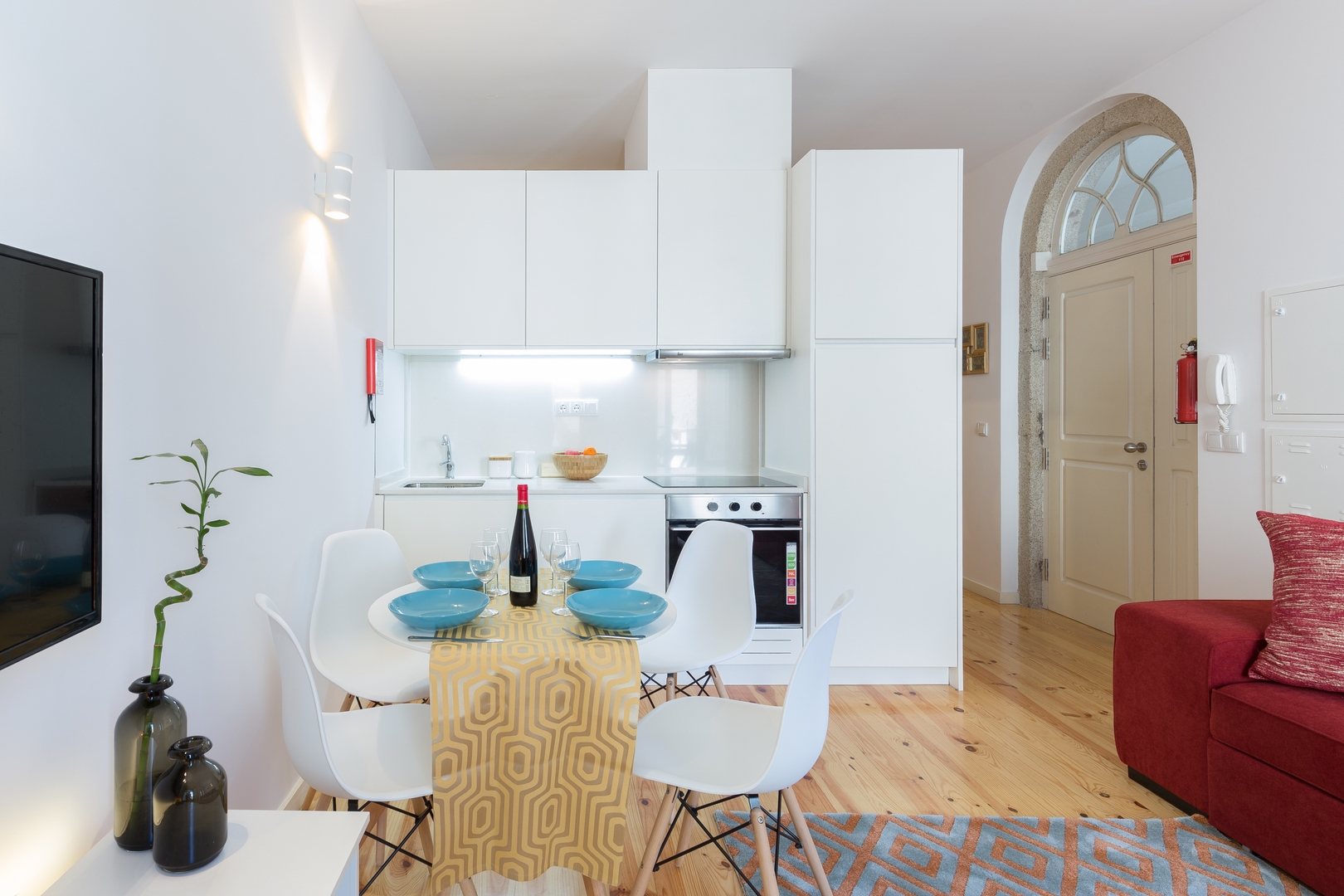 Lovely Flat w/ Jacuzzi & Terrace by HostWise 28 Host Wise Booking