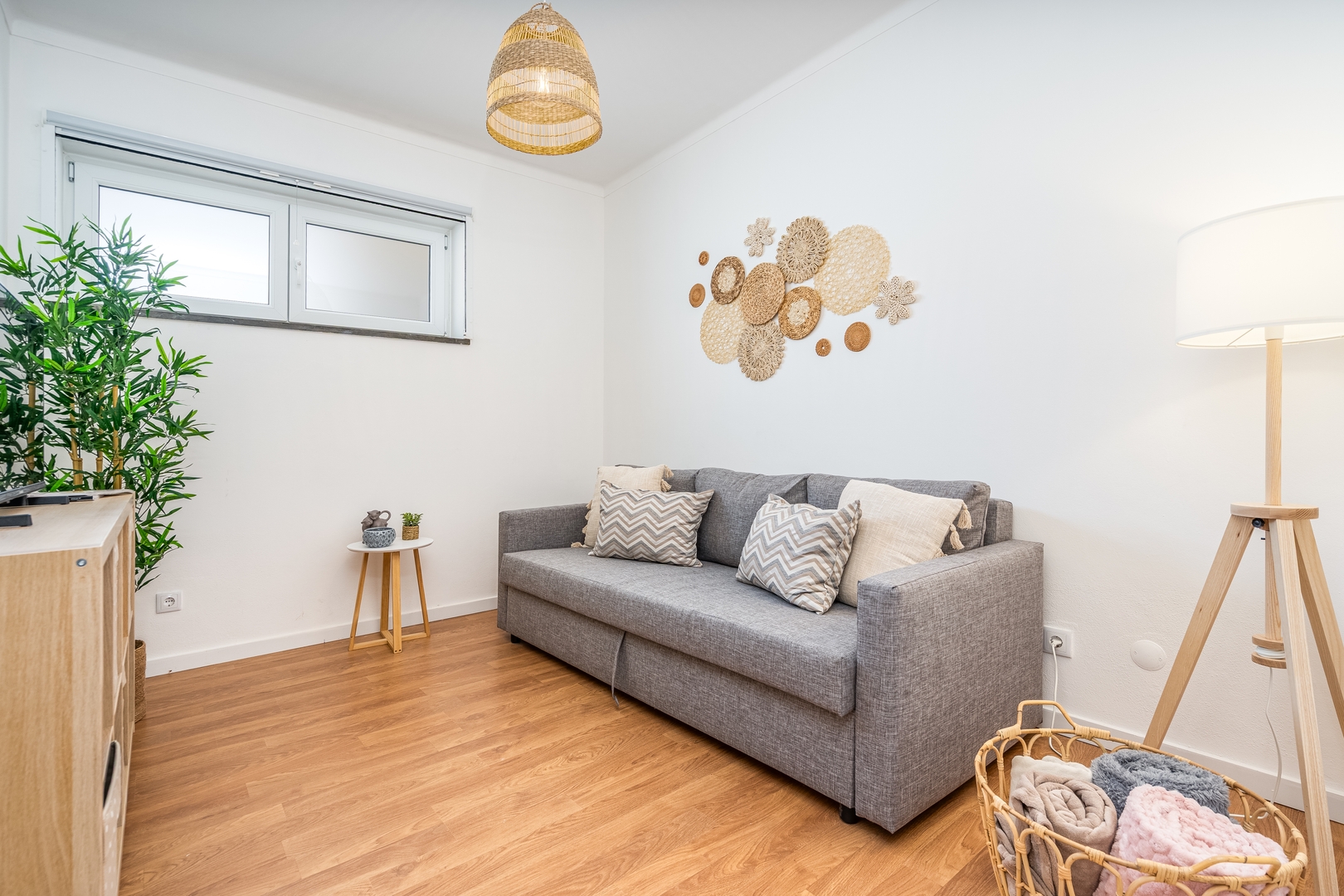 Bright & Spacious Flat w/ Balcony by Host Wise 1 Host Wise Booking