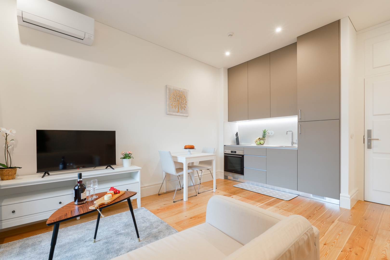 Modern & Spacious Apartments by HostWise 15 Host Wise Booking
