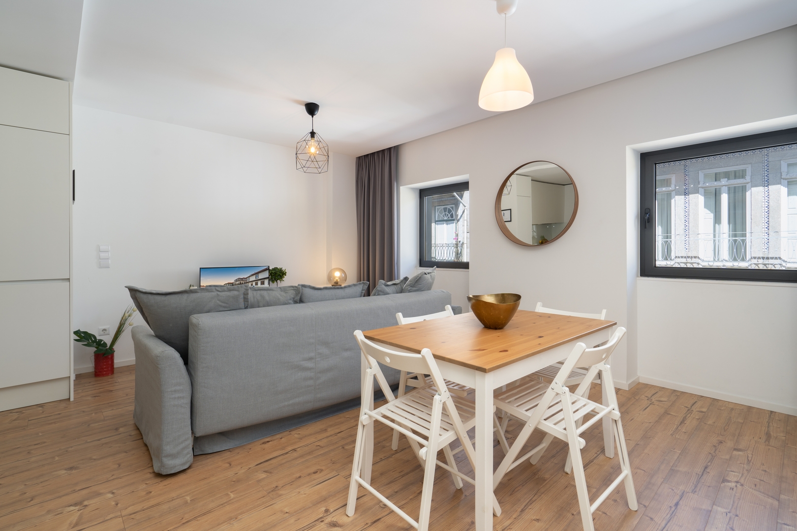 Host Wise - Precious Comfortble Flat | Central 3 Host Wise Booking