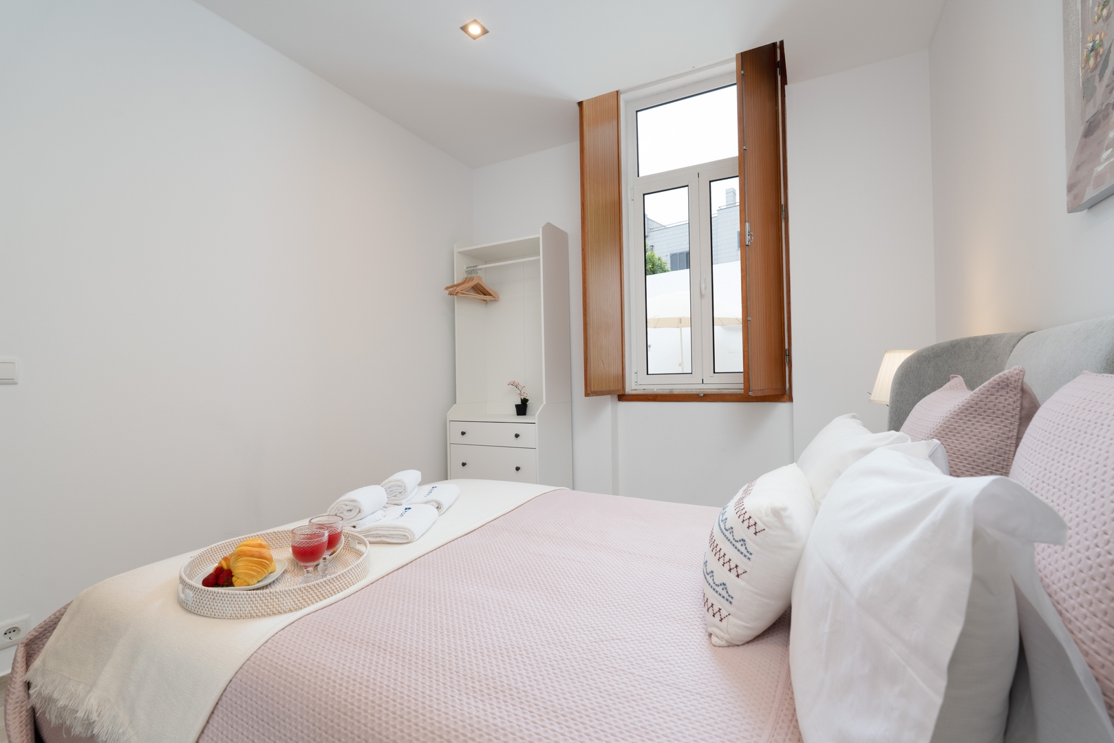 Bright Homes w/ Private Patio & Jacuzzi by HostWise 28 Host Wise Booking