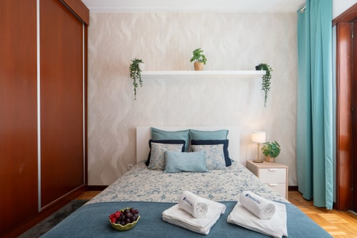 HostWise - Deluxe Bright Flat w/ Netflix Host Wise Booking