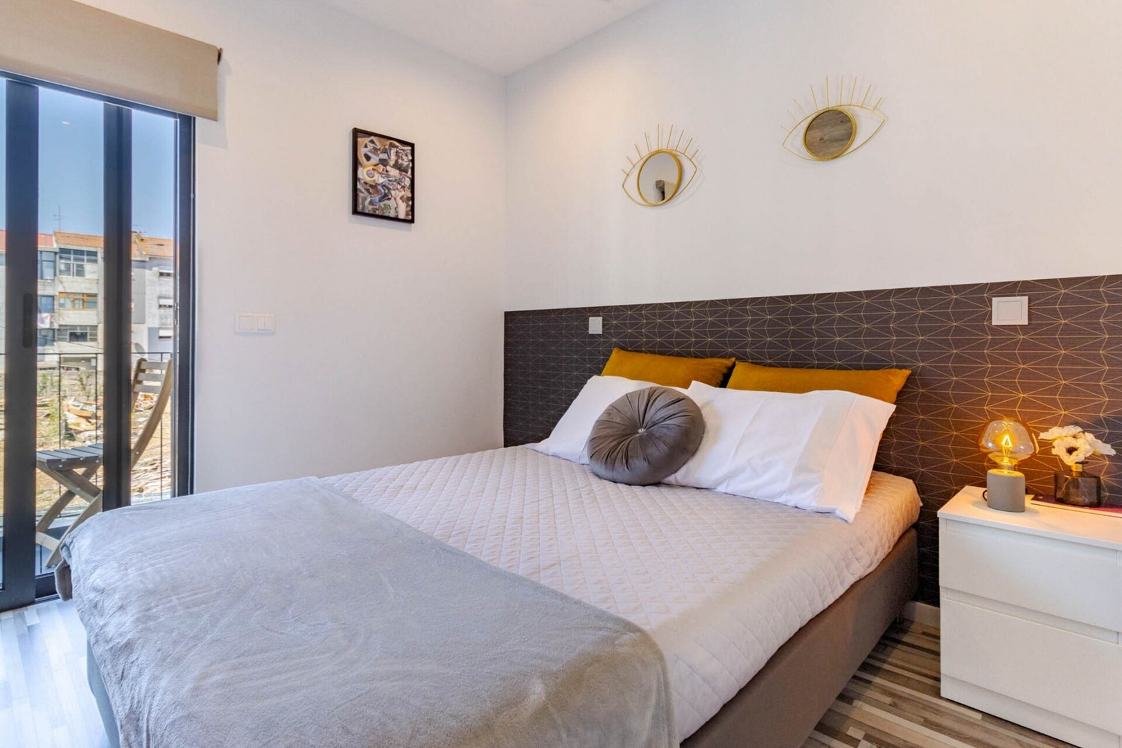 Modern & Stylish Flat w/ Balcony by HostWise 2 Host Wise Booking