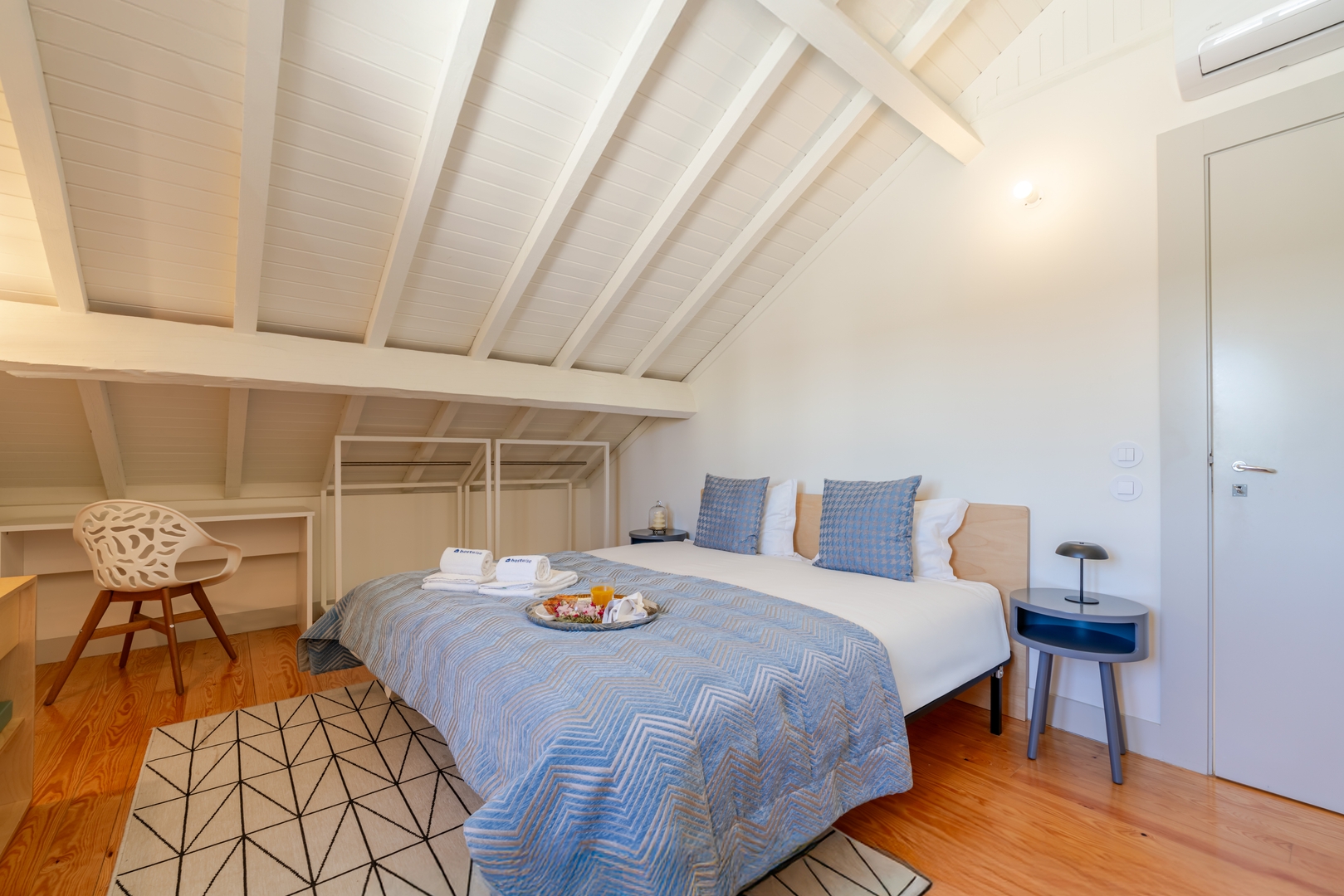 Studios & Spacious T4 with Garden by HostWise 54 Host Wise Booking