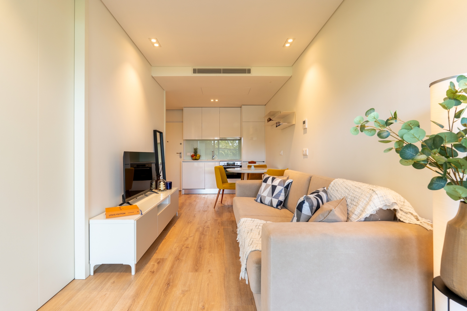 Studio w/ Balcony, Pool & Gym in Antas by HostWise 2 Host Wise Booking