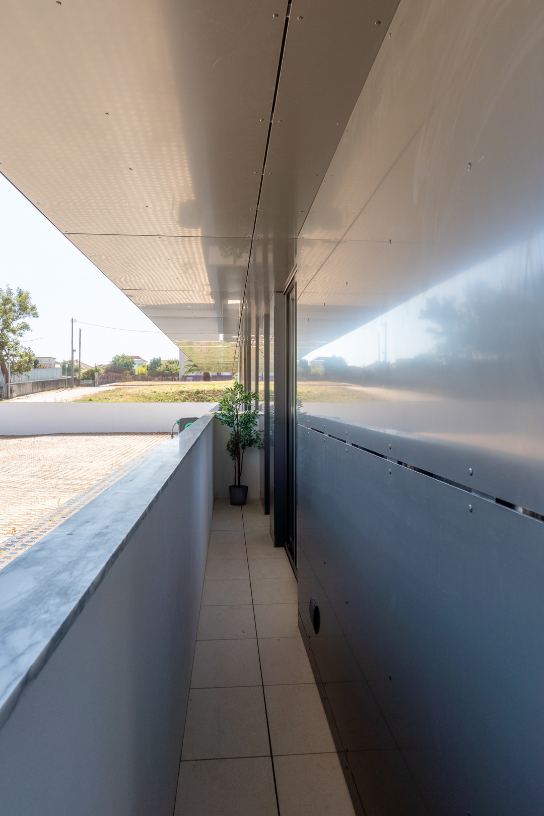 Sleek & Modern Flat w/ Private Garage by HostWise 31 Host Wise Booking