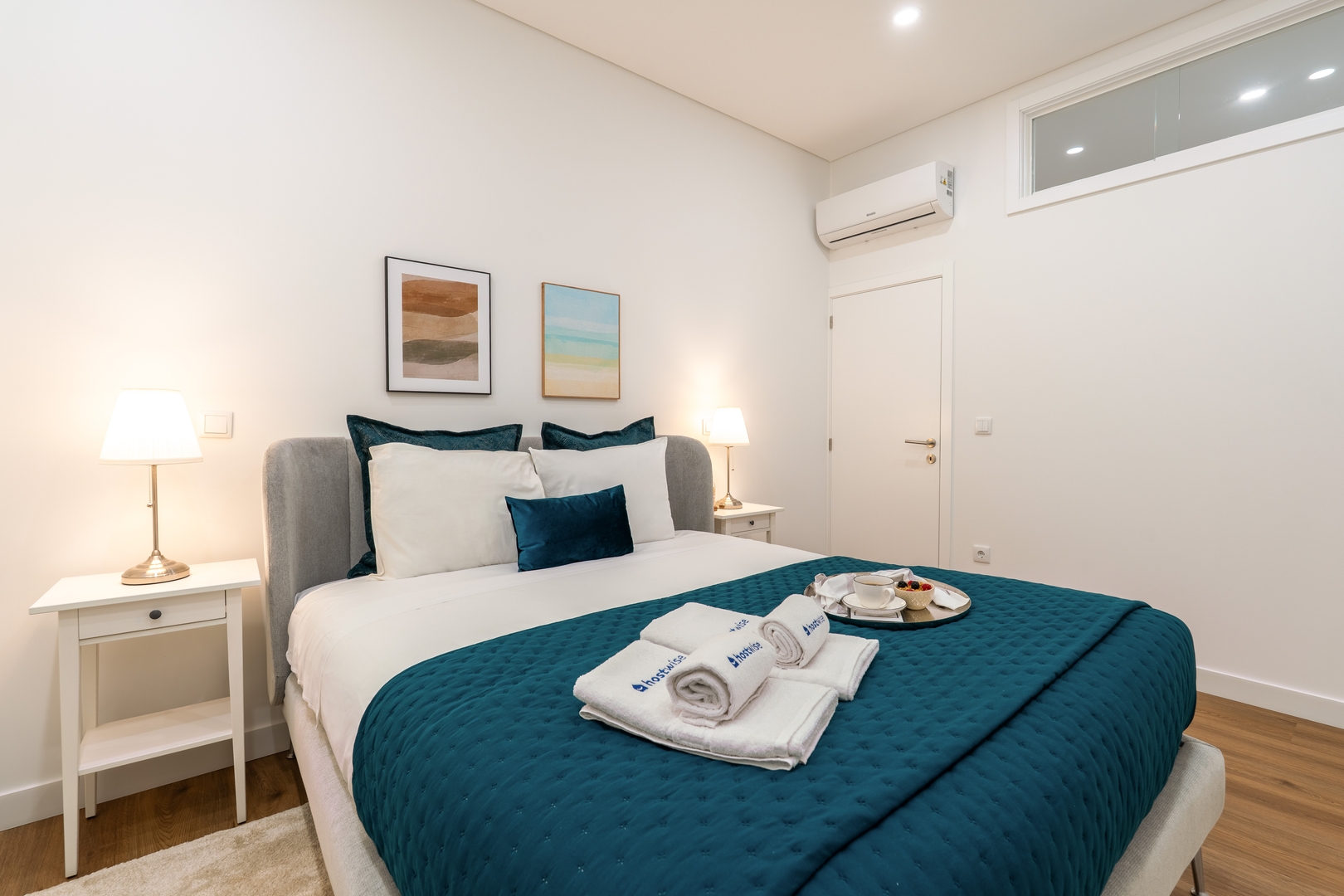 Open-Plan Apartment in Downtown Porto by HostWise 2 Host Wise Booking