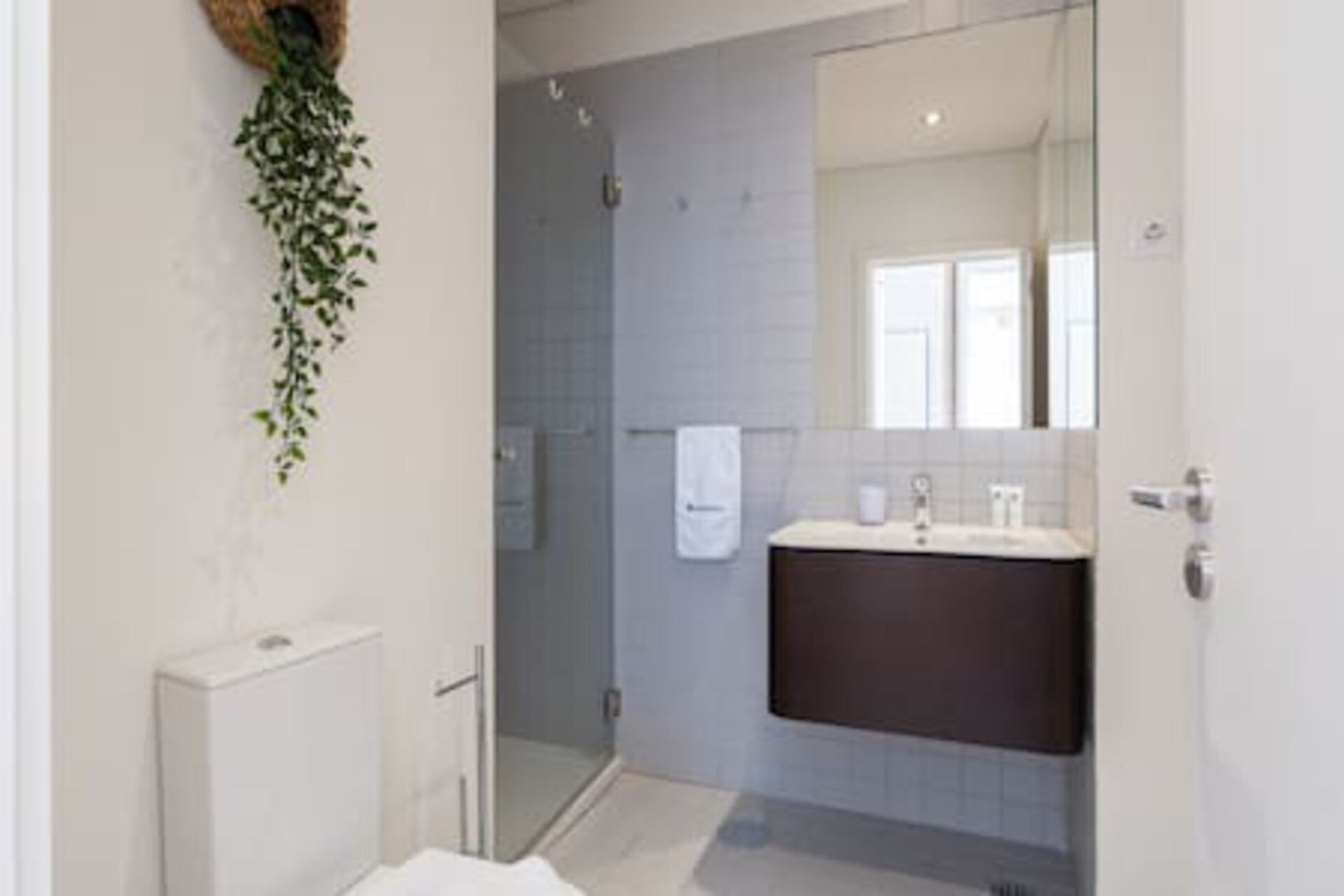 4 Trendy Studios w/ Balcony | Clérigos by HostWise 44 Host Wise Booking