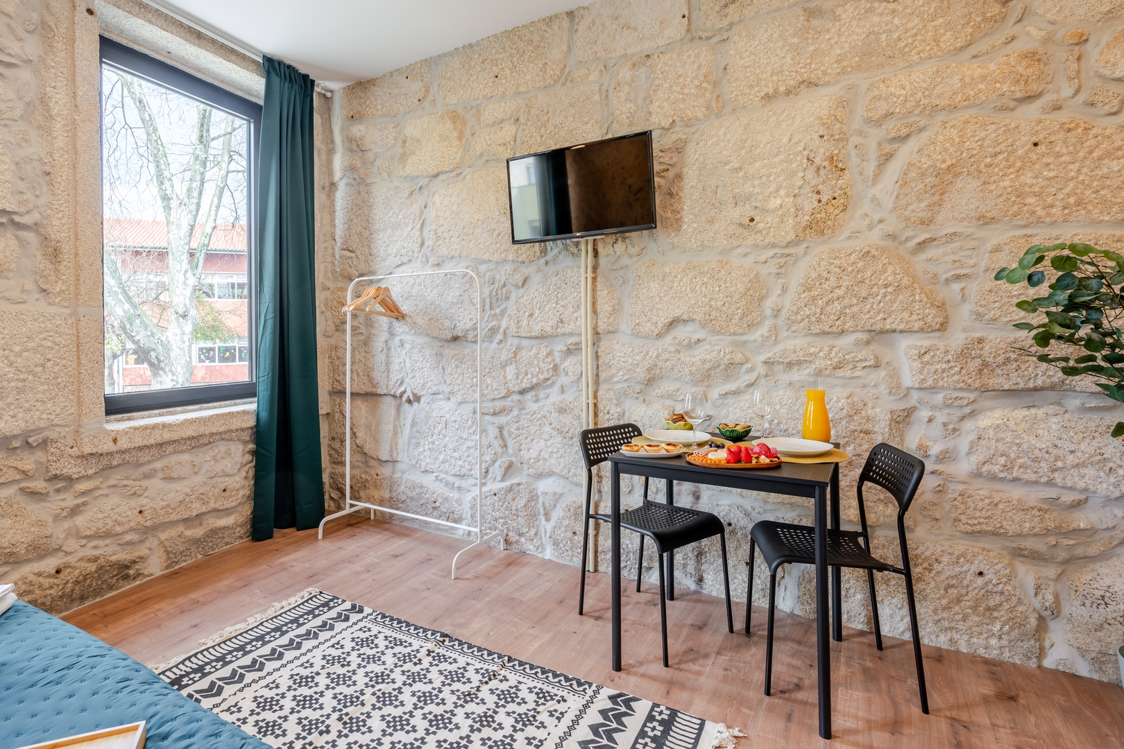 Stylish & Cozy Flat by HostWise 1 Host Wise Booking