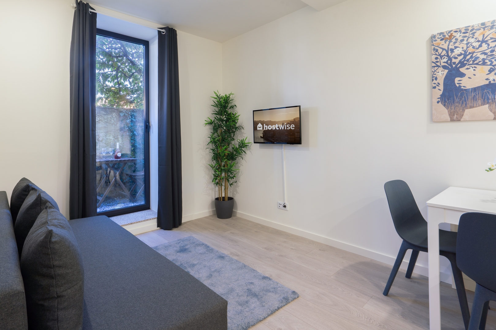 3 Cozy Flats with Private Patios by HostWise 40 Host Wise Booking