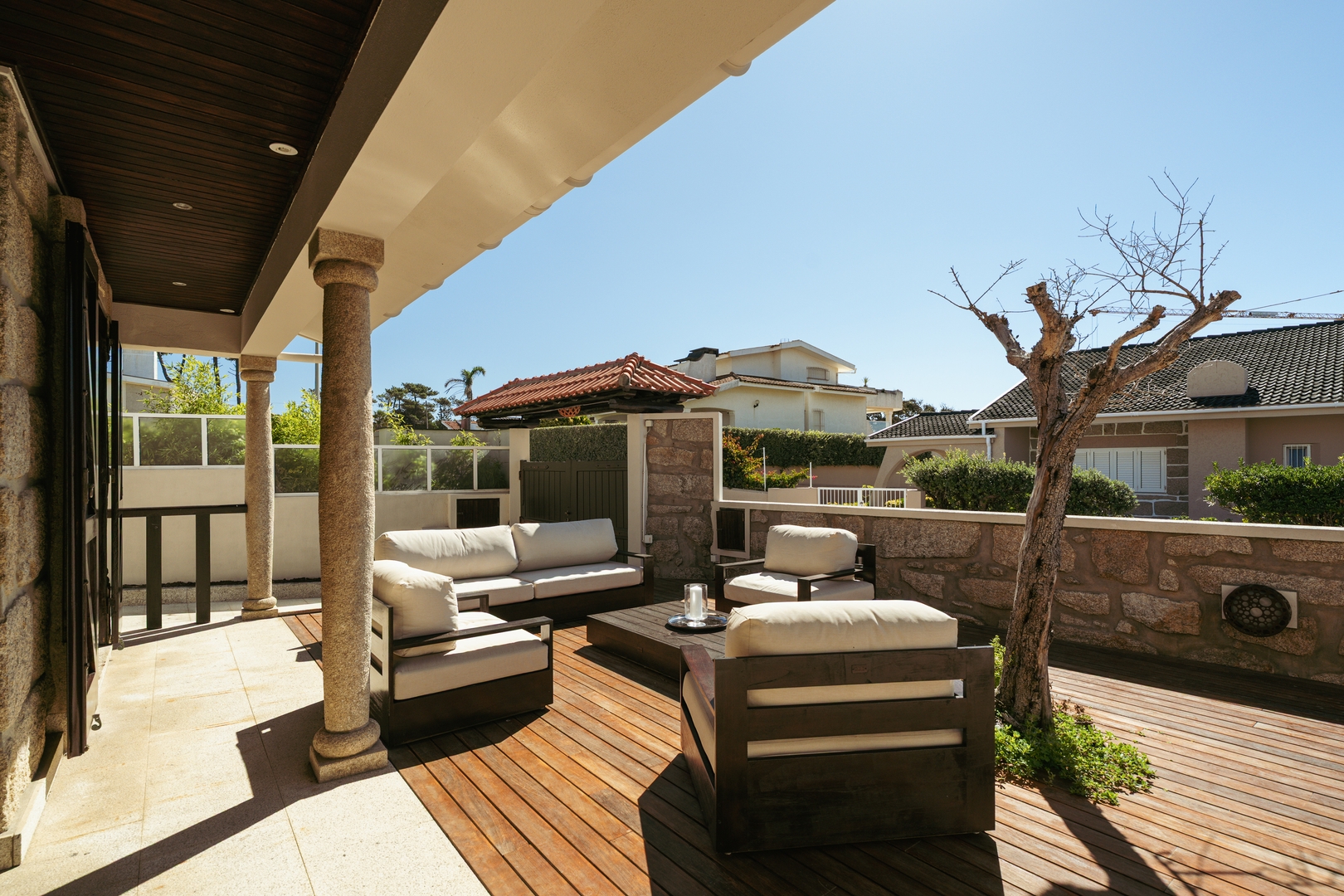 Beach Villa with Jacuzzi & Garage by HostWise 28 Host Wise Booking